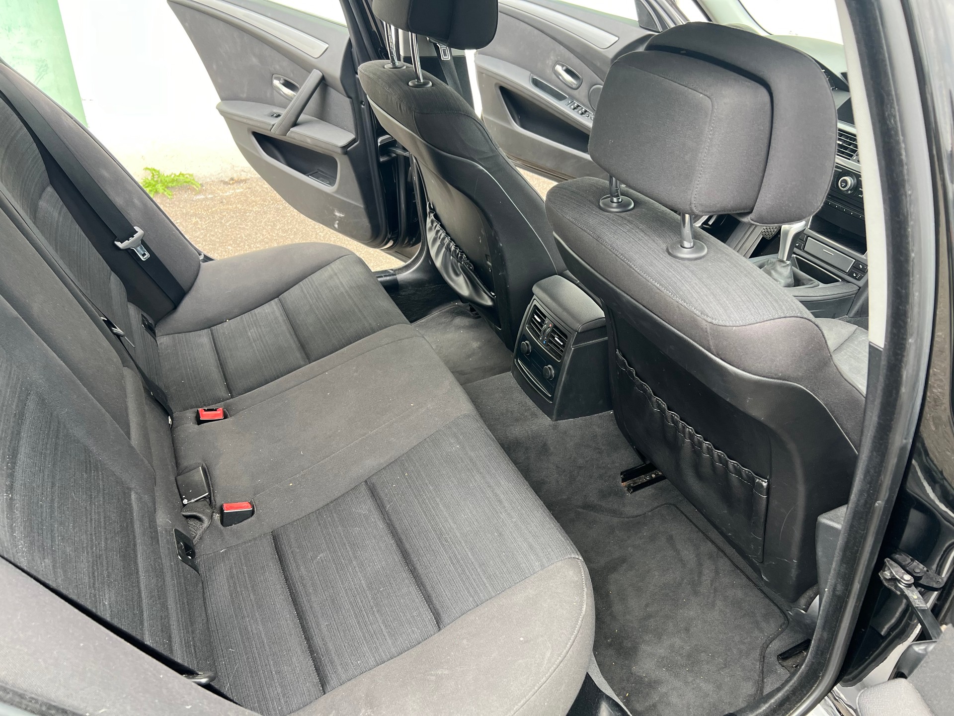 BMW 520d Touring-image-4
