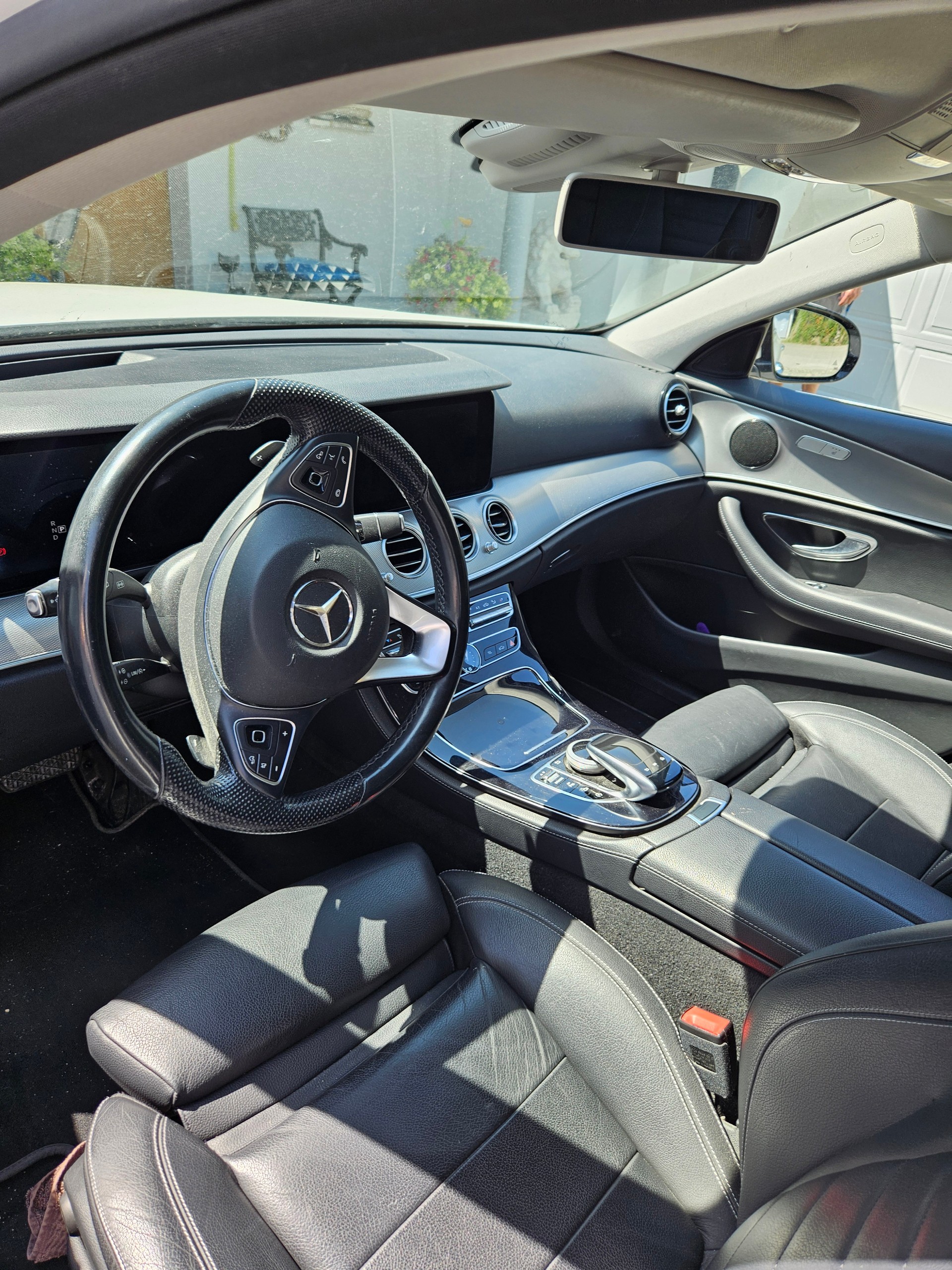 MERCEDES-BENZ E 220 d-image-1