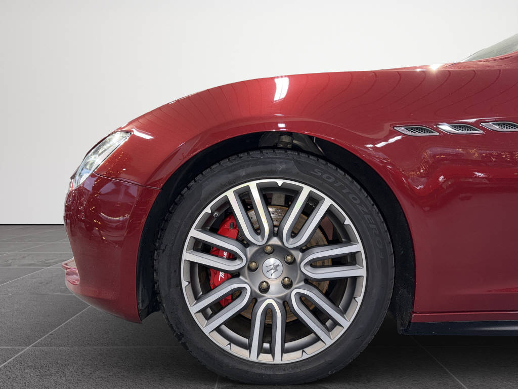 MASERATI Ghibli 3.0 V6 S Q4-image-17