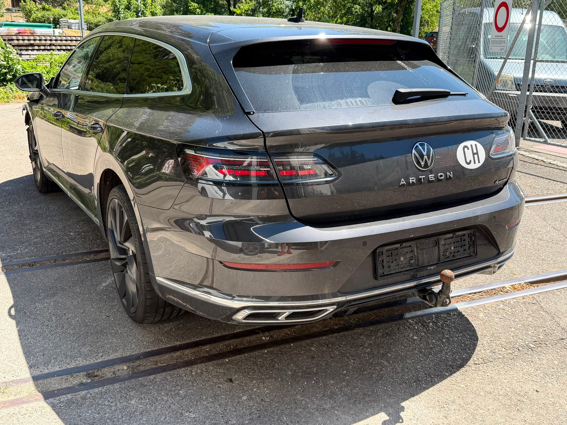 VW Arteon SB 2.0 TDI R-Line 4Motion DSG-image-3