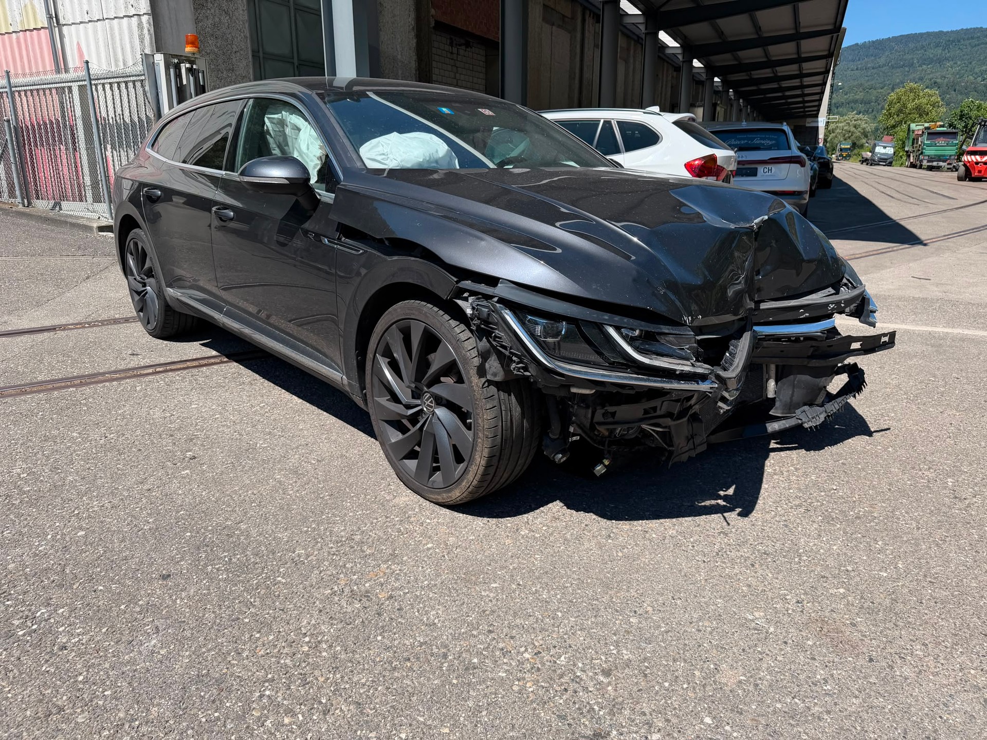 VW Arteon SB 2.0 TDI R-Line 4Motion DSG-image-1