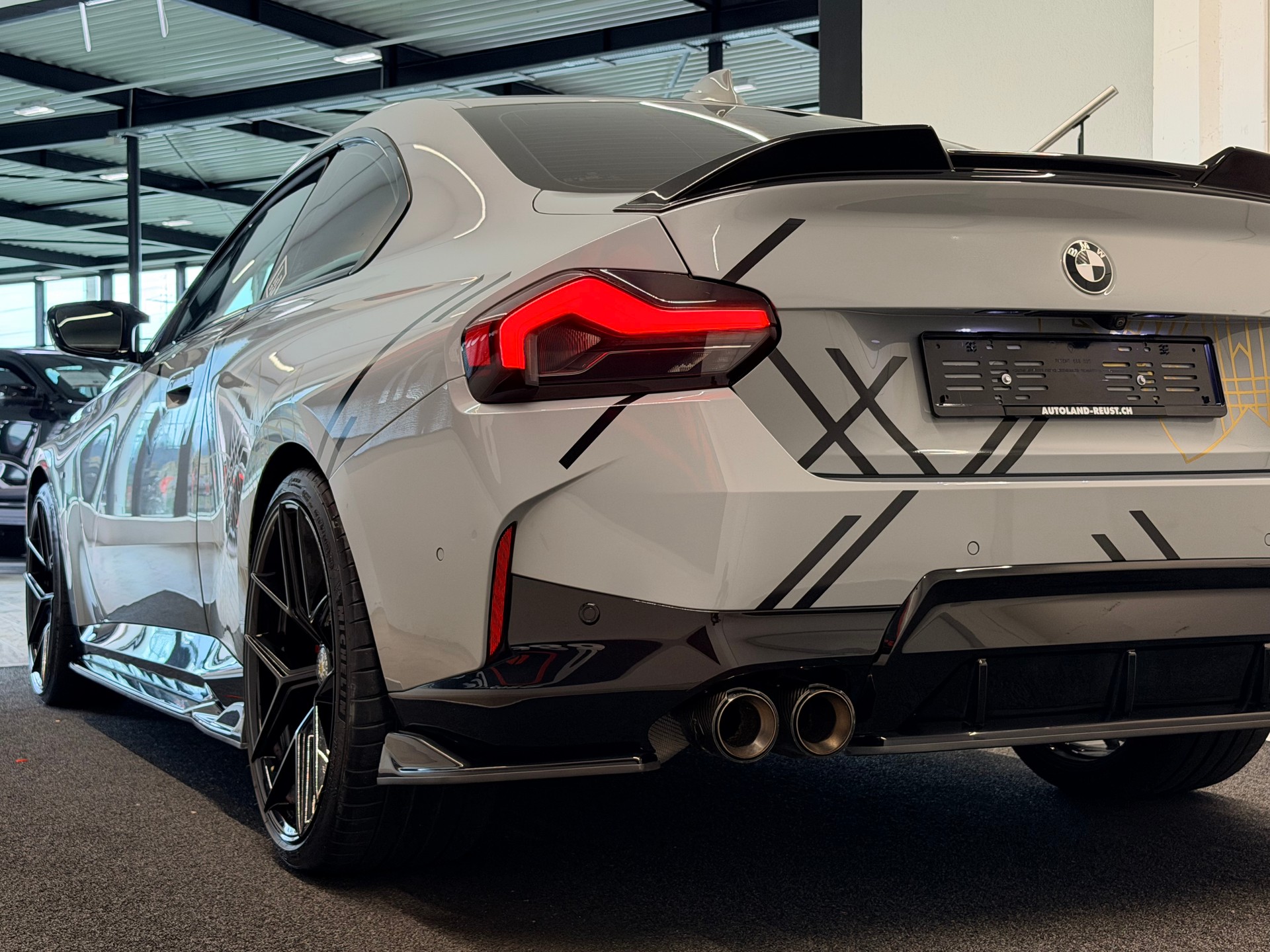 BMW M240i xDrive Steptronic-image-9