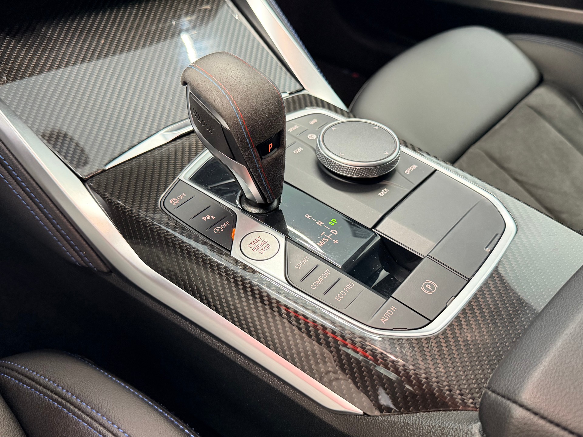 BMW M240i xDrive Steptronic-image-23
