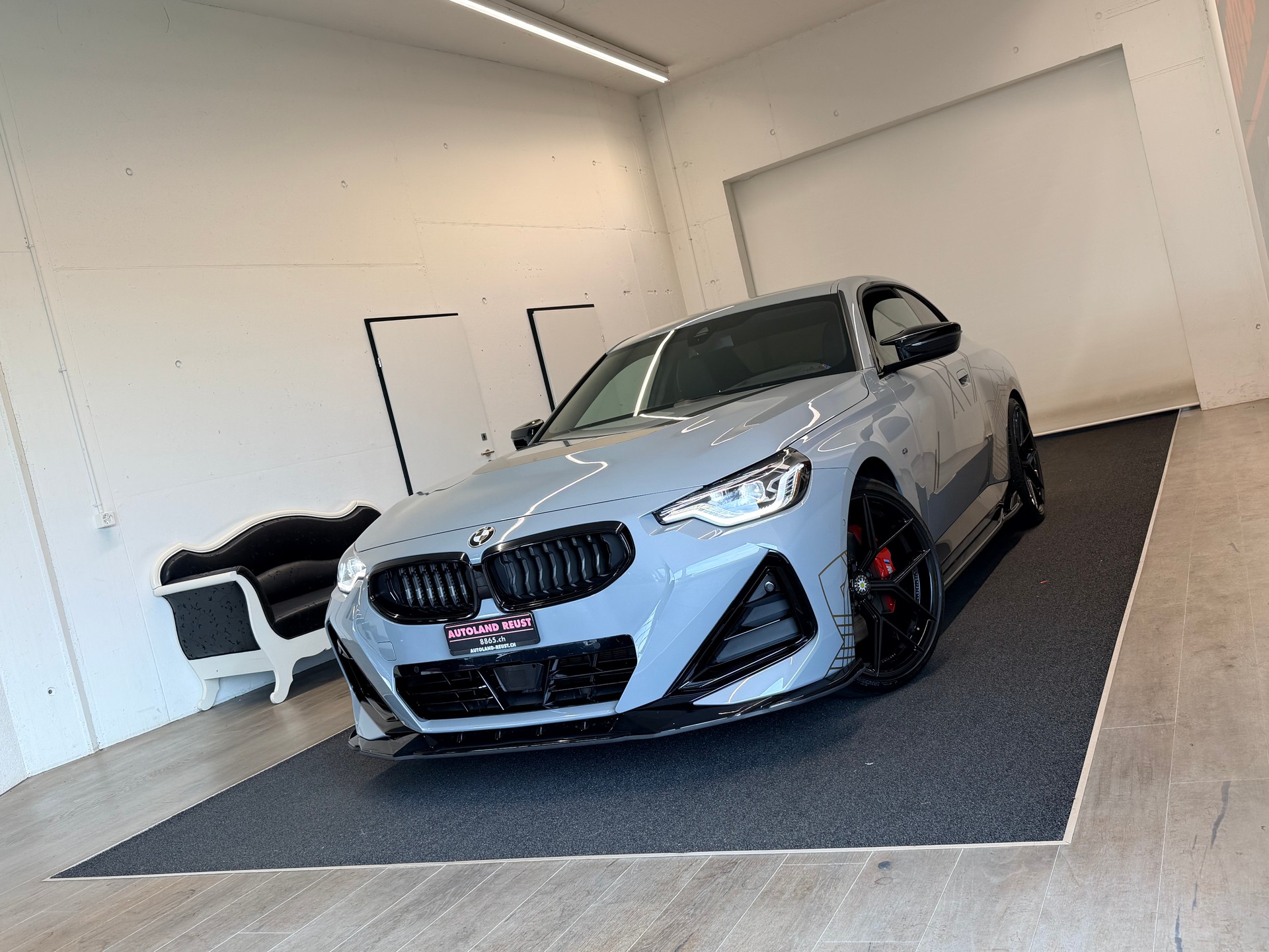 BMW M240i xDrive Steptronic-image-4