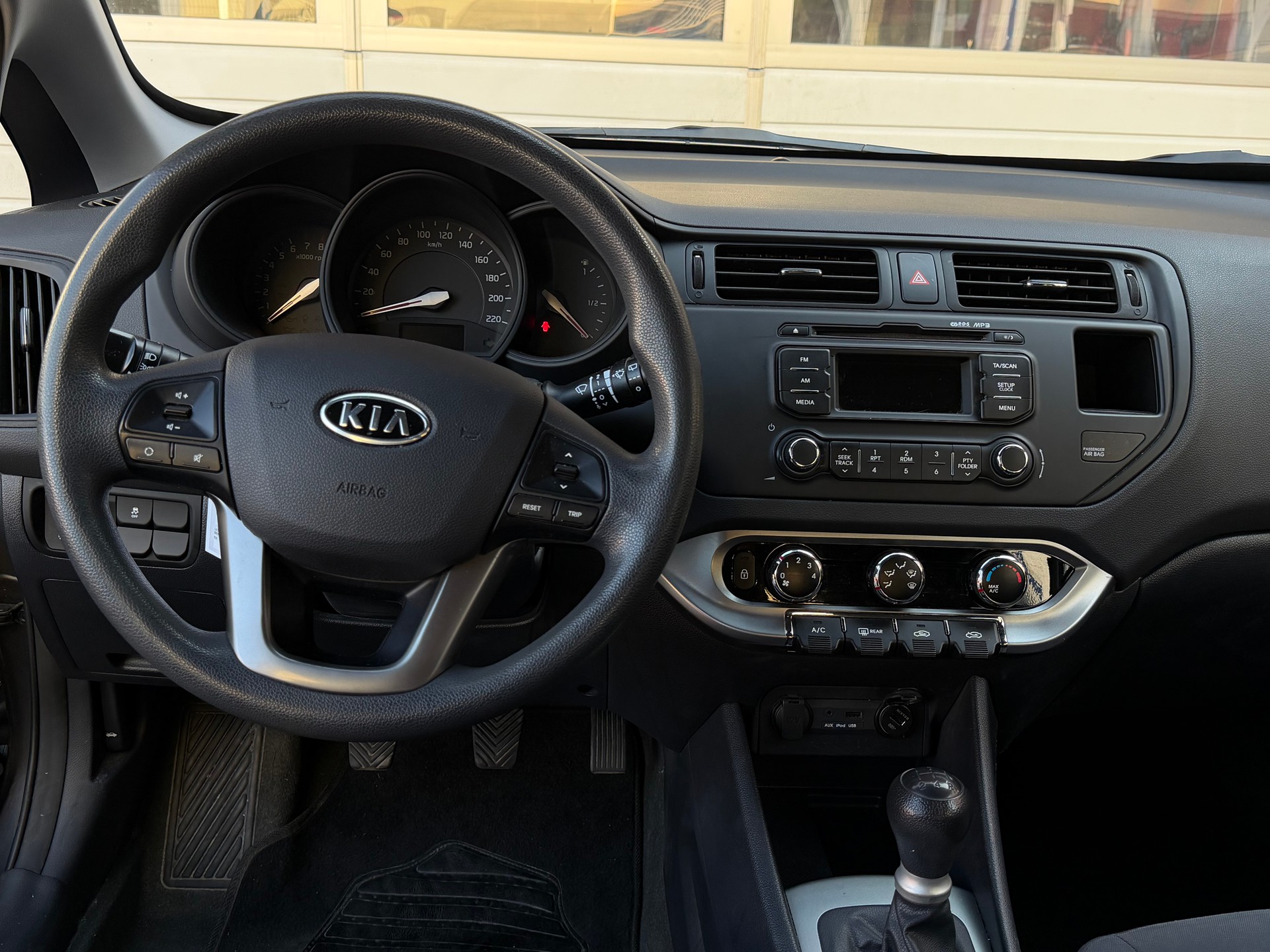 KIA Kia Rio 1.25*Ab MFK&Service*8-Fach Räder*Top Gepflegt*Sparsam&Zuverlässig*-image-10