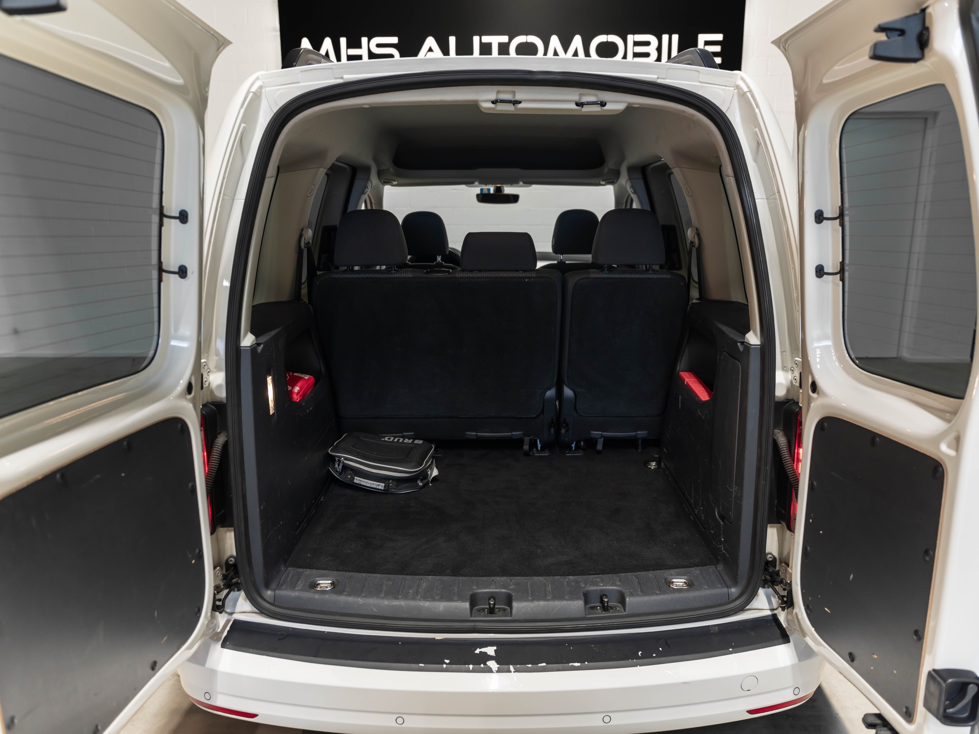 VW Caddy 1.4 TSI Trendline DSG-image-23