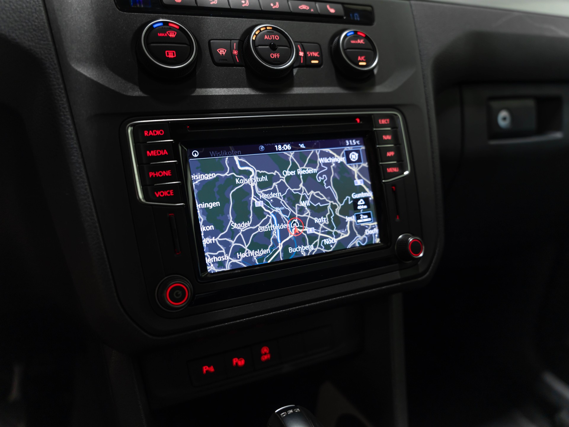 VW Caddy 1.4 TSI Trendline DSG-image-26