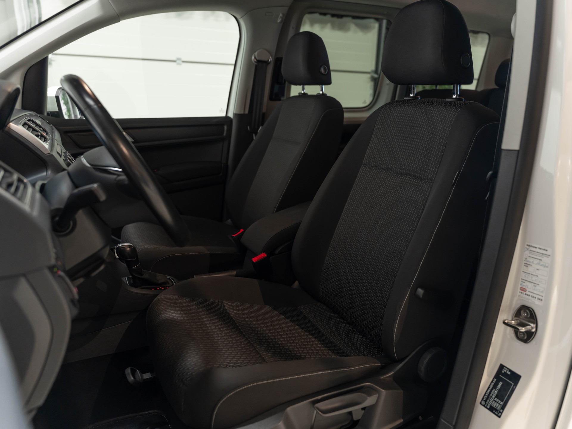 VW Caddy 1.4 TSI Trendline DSG-image-9