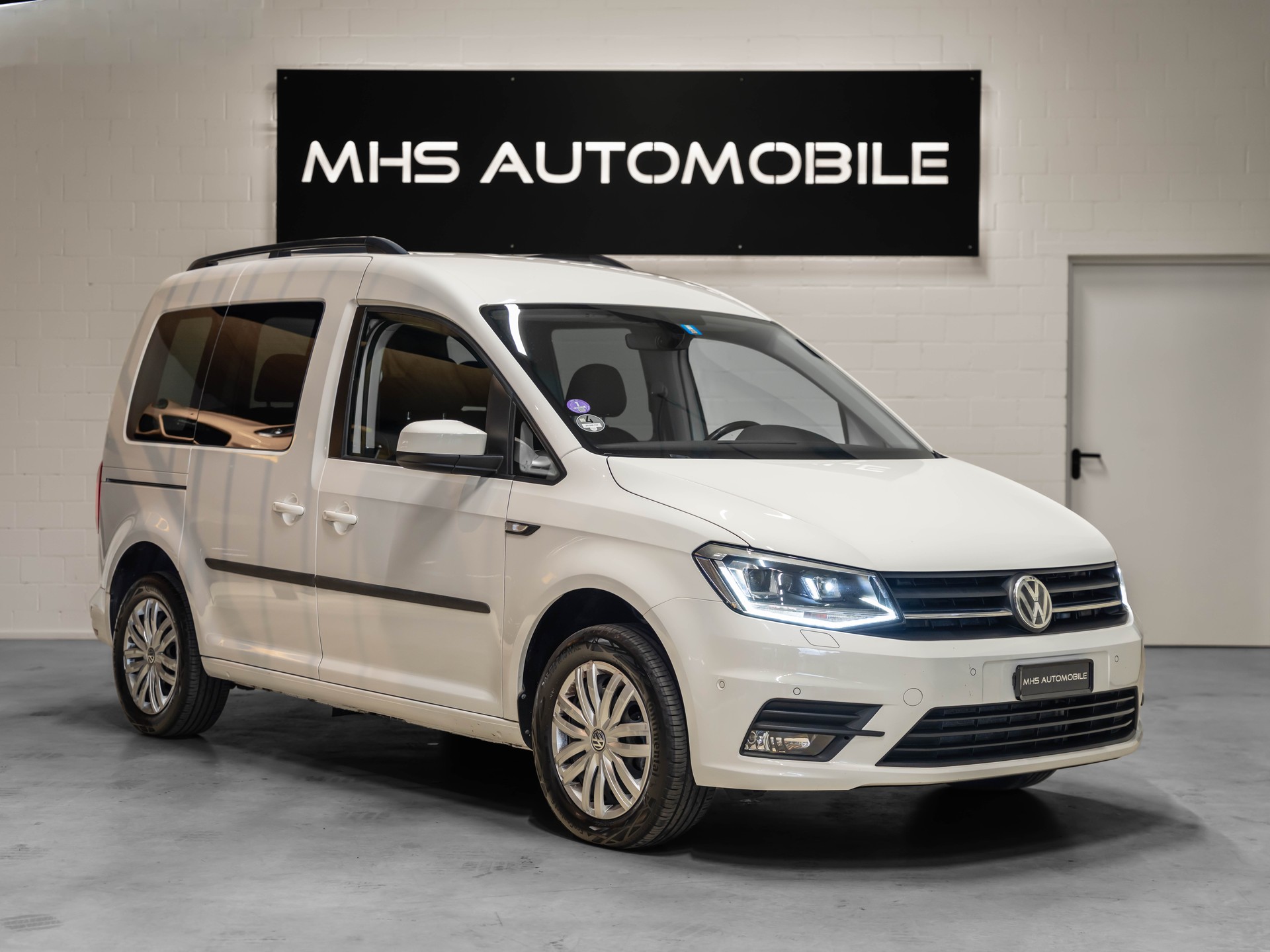 VW Caddy 1.4 TSI Trendline DSG-image-5