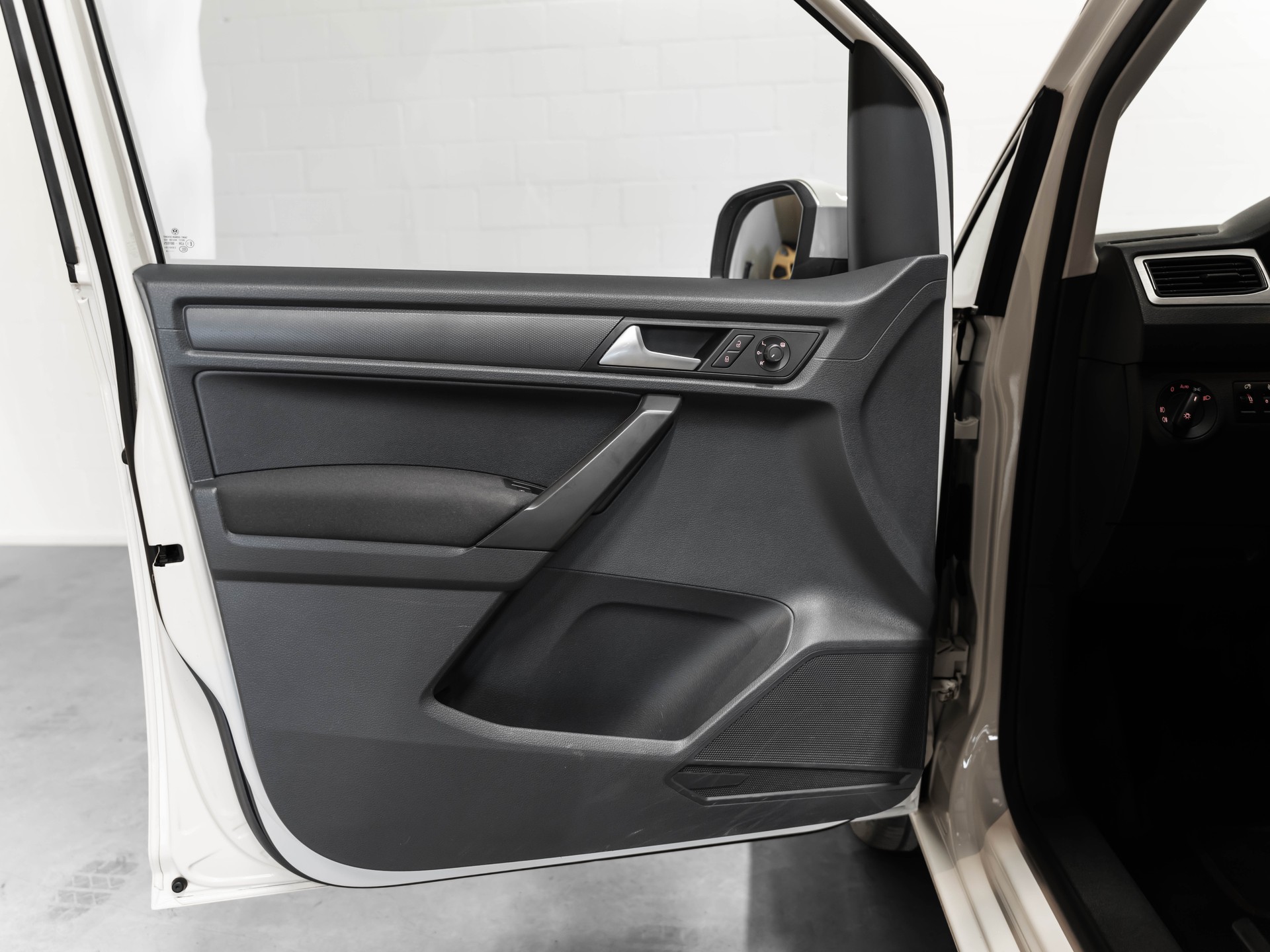 VW Caddy 1.4 TSI Trendline DSG-image-19