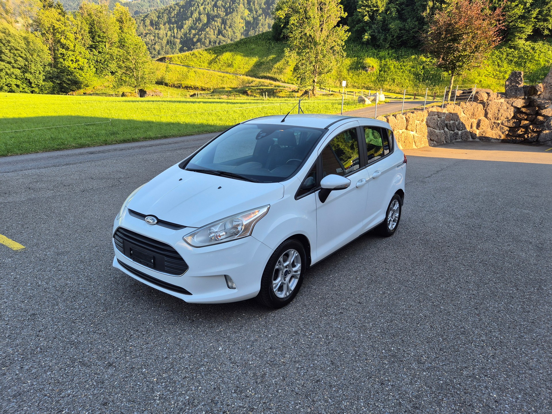 FORD B-Max 1.0 SCTi Trend-image-0