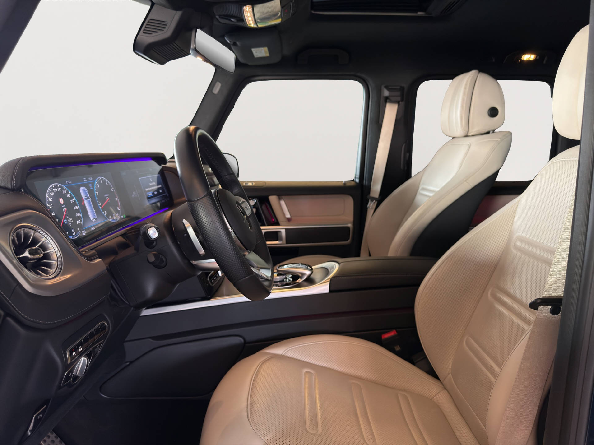 MERCEDES-BENZ G 500 AMG Line-image-10
