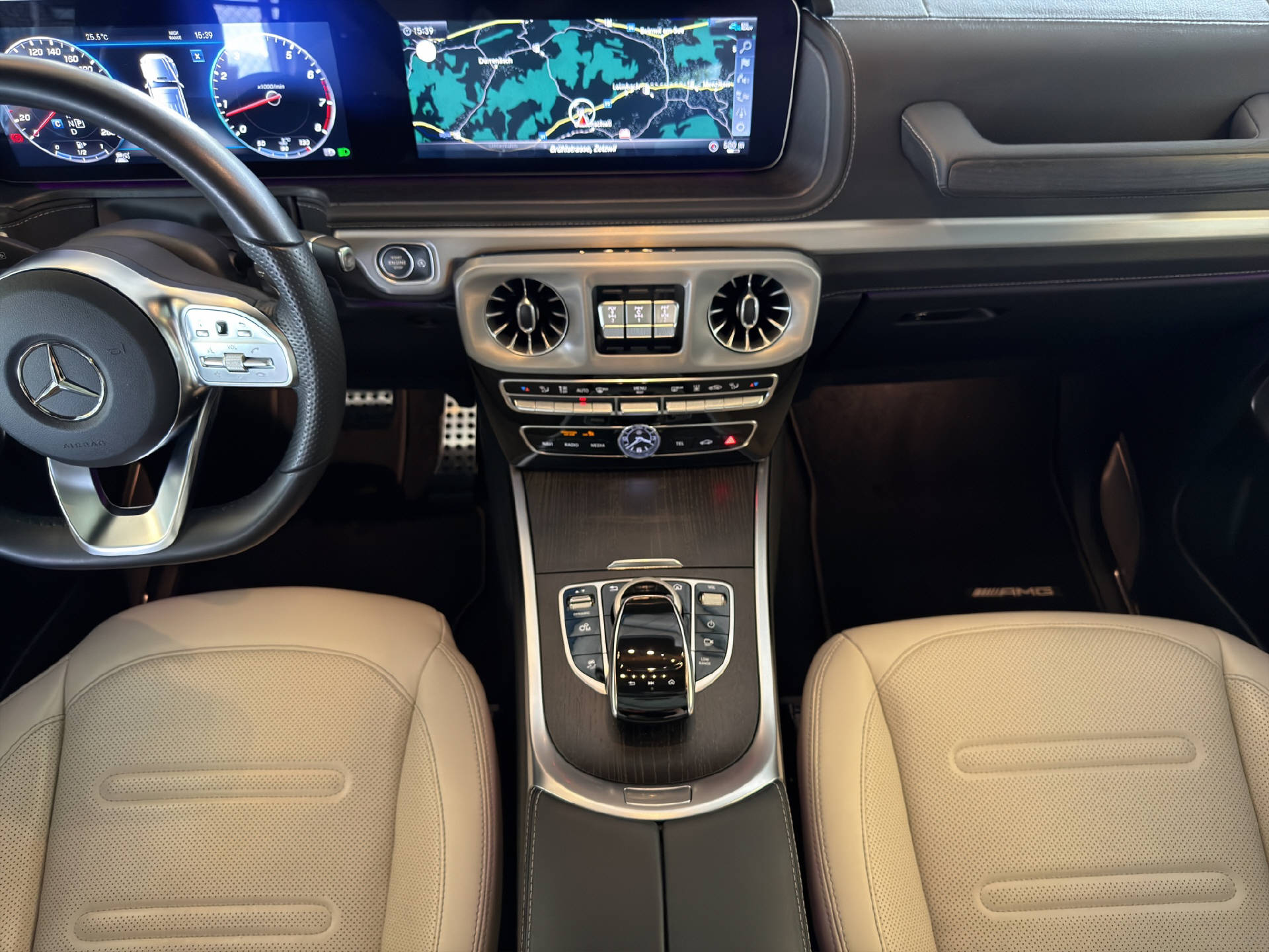 MERCEDES-BENZ G 500 AMG Line-image-13