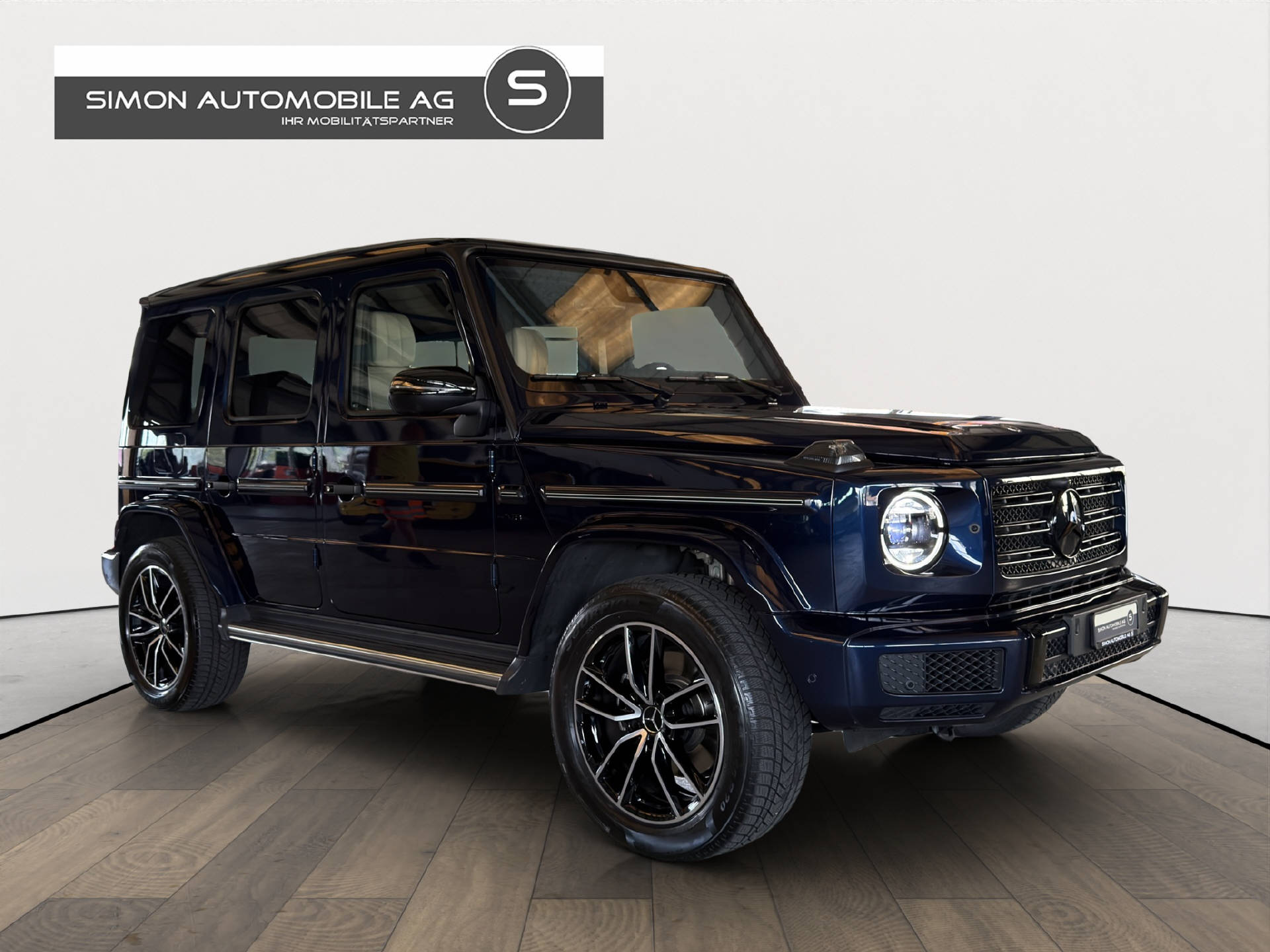 MERCEDES-BENZ G 500 AMG Line-image-7