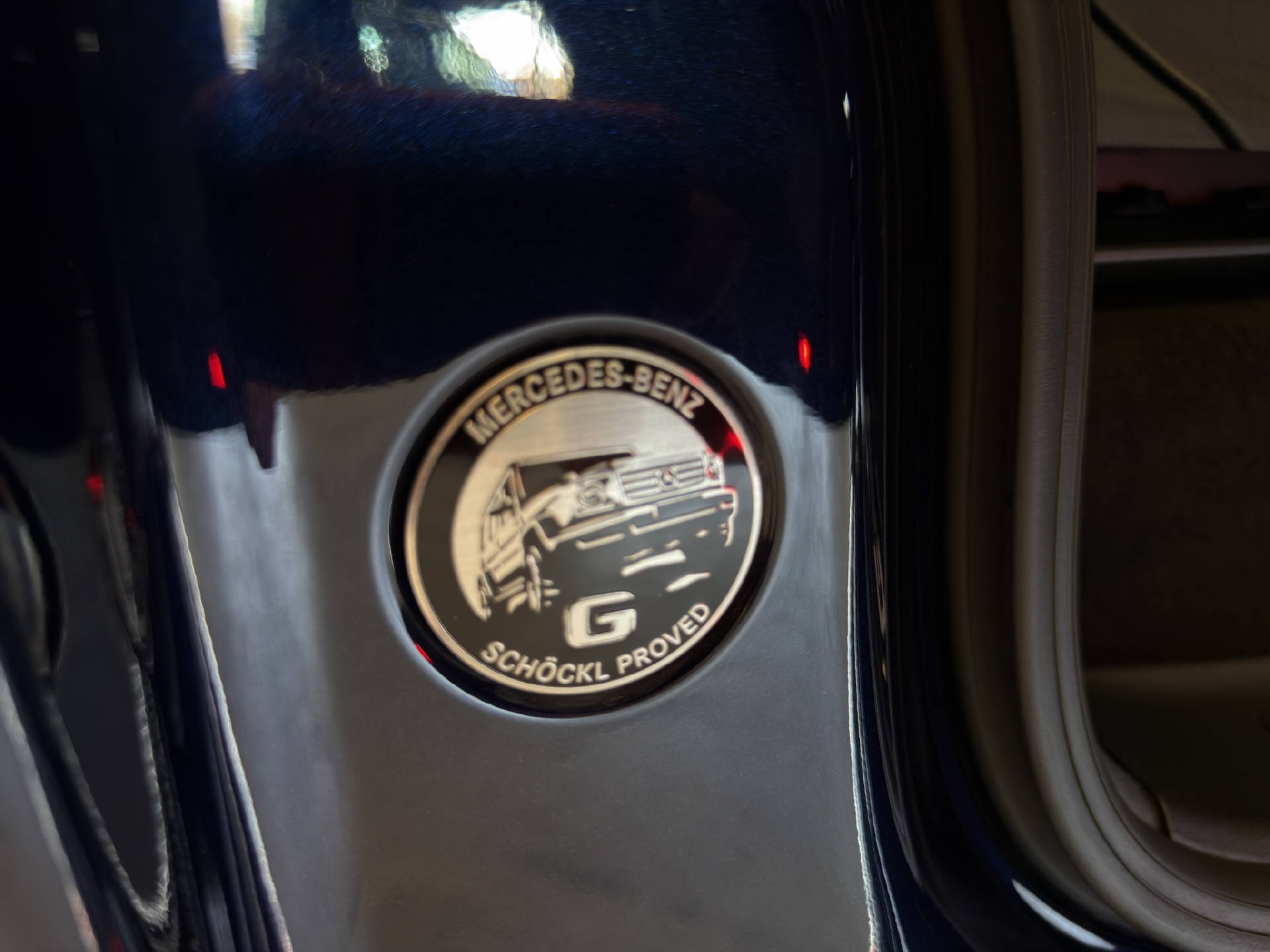 MERCEDES-BENZ G 500 AMG Line-image-19