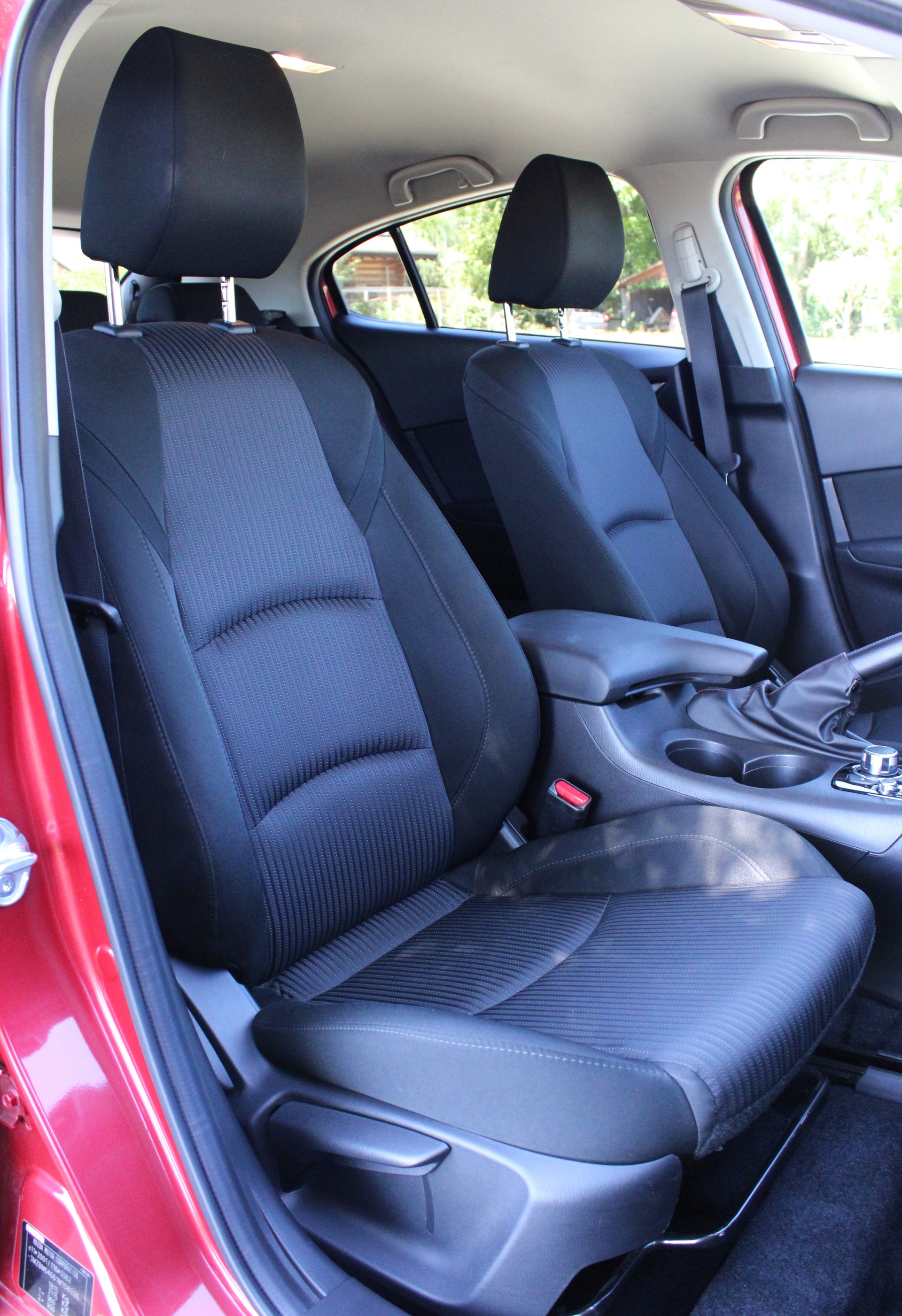 MAZDA 3 SKYACTIV-G 120 Ambition Plus-image-13