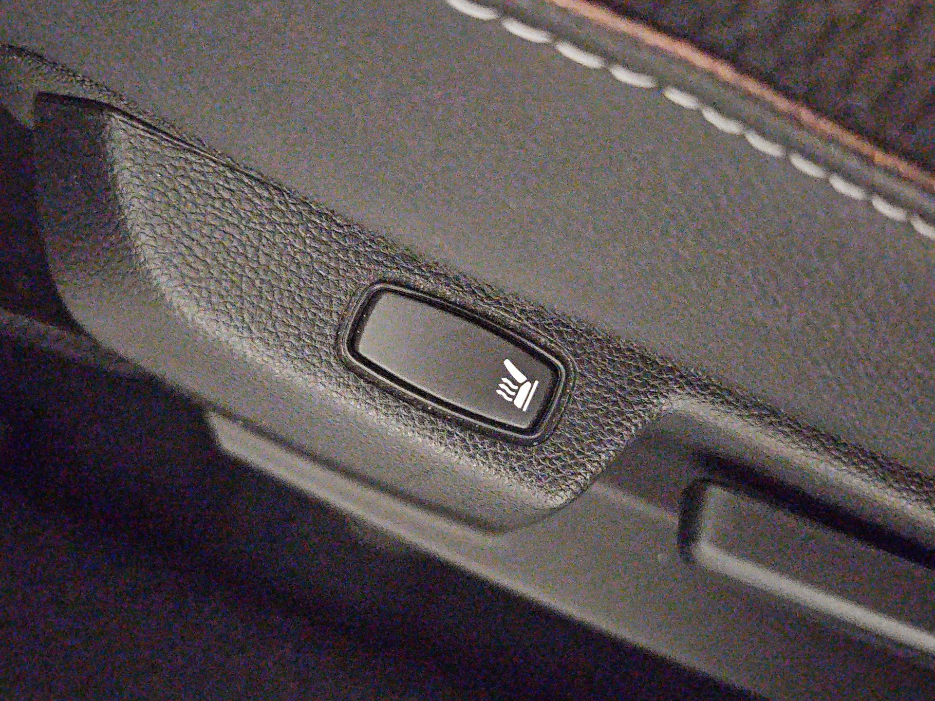 DACIA Duster TCe 150 Prestige EDC 4x2-image-18