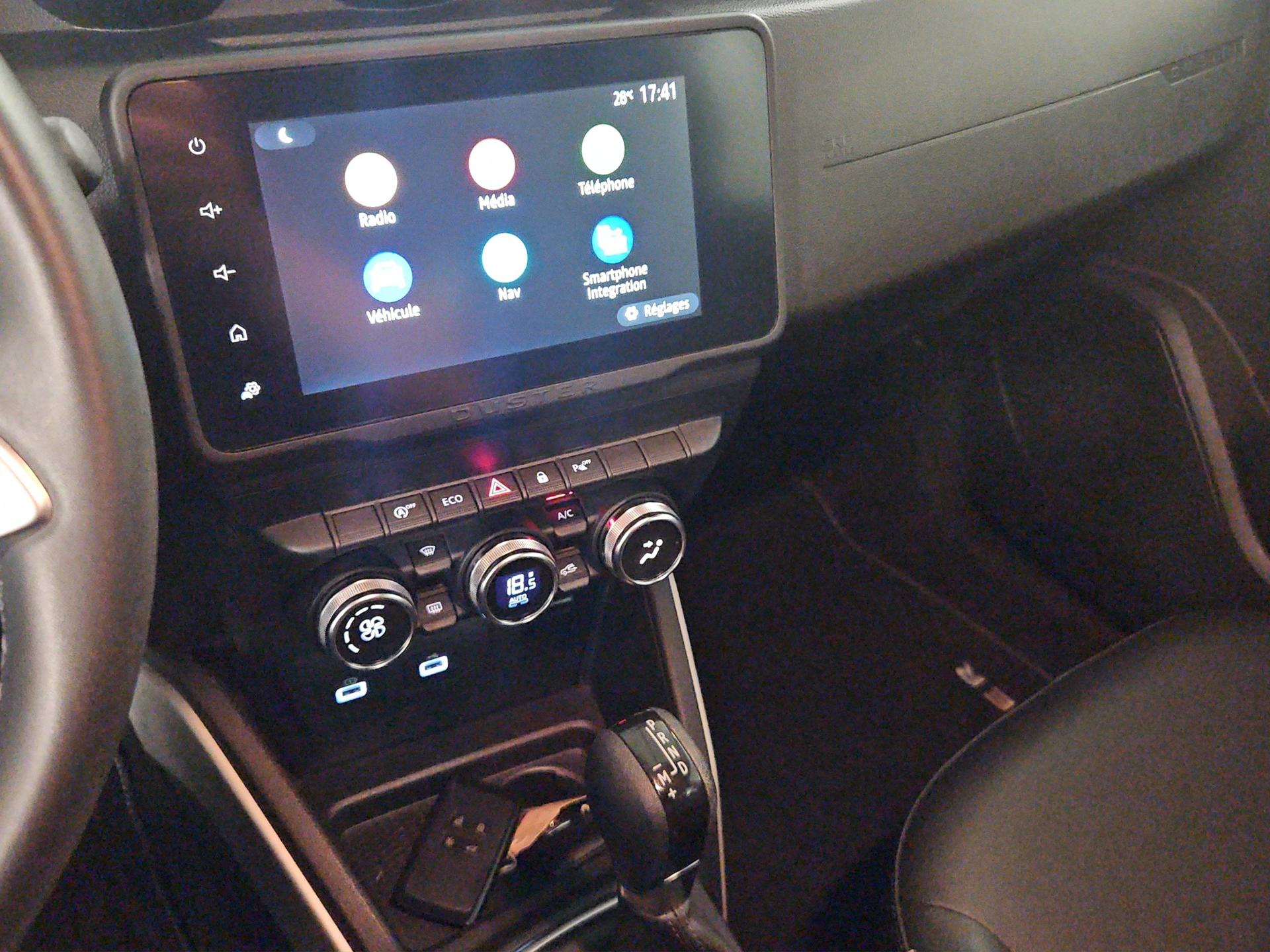 DACIA Duster TCe 150 Prestige EDC 4x2-image-11