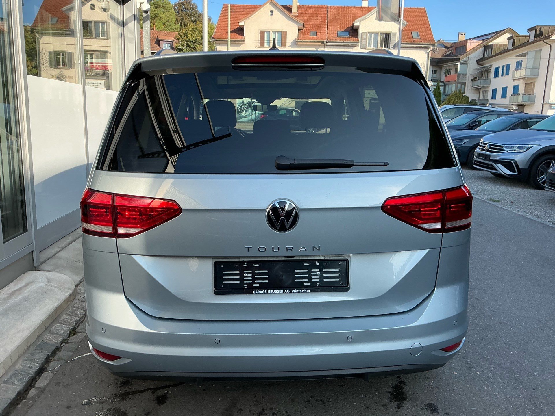 VW Touran Highline *** VOLLAUSSTATTUNG MIT VW GARANTIE BIS 2029 !!! ***-image-4