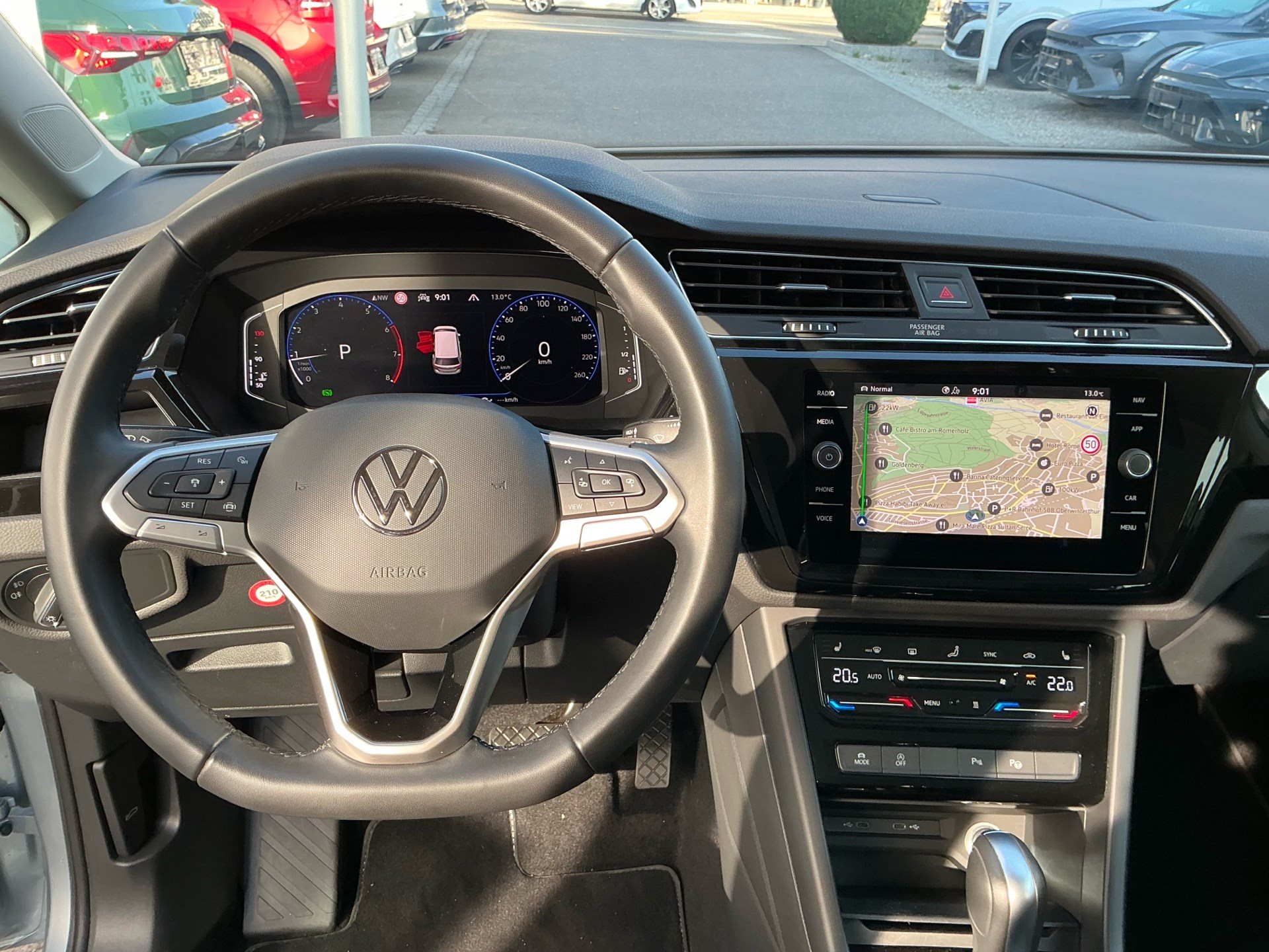 VW Touran Highline *** VOLLAUSSTATTUNG MIT VW GARANTIE BIS 2029 !!! ***-image-9