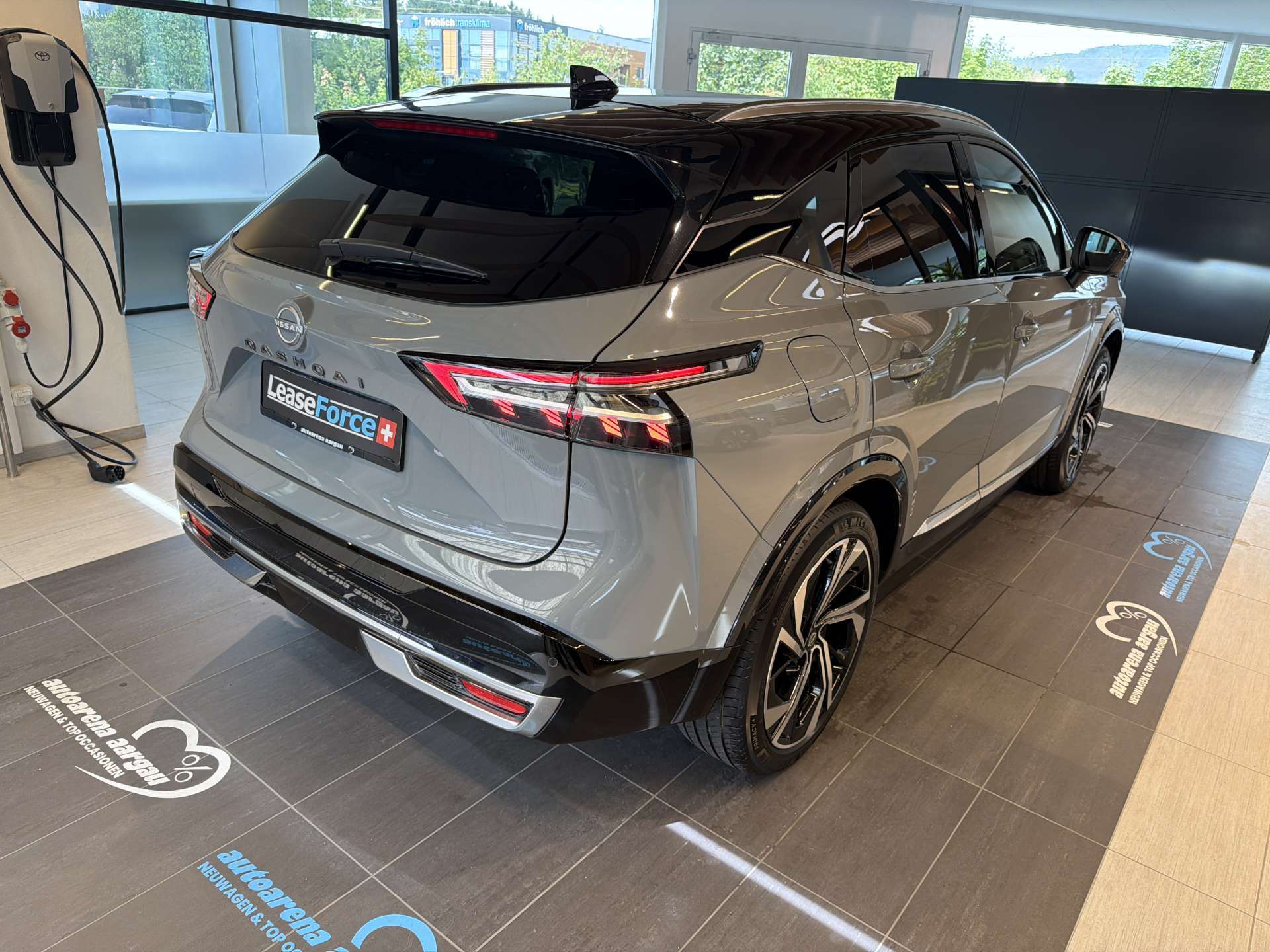 NISSAN Qashqai 1.3 DIG-T MHEV Tekna+ Xtronic-Automat-image-2