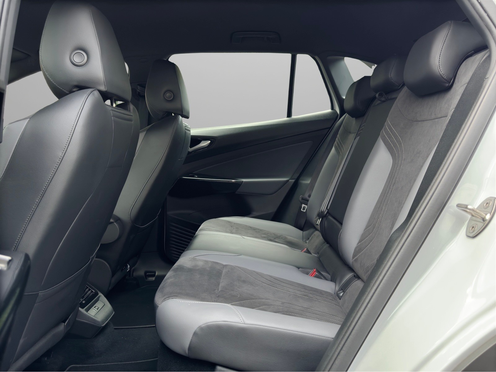 VW ID.4 Pro Performance 77 kWh-image-10