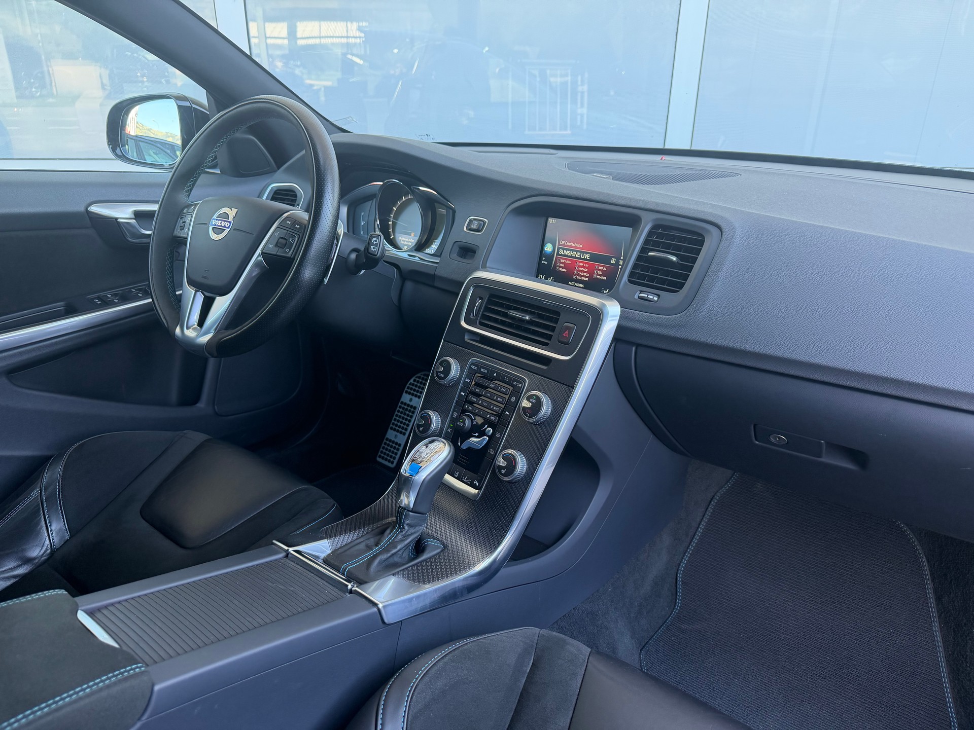 VOLVO V60 T6 AWD Polestar Geartronic-image-2