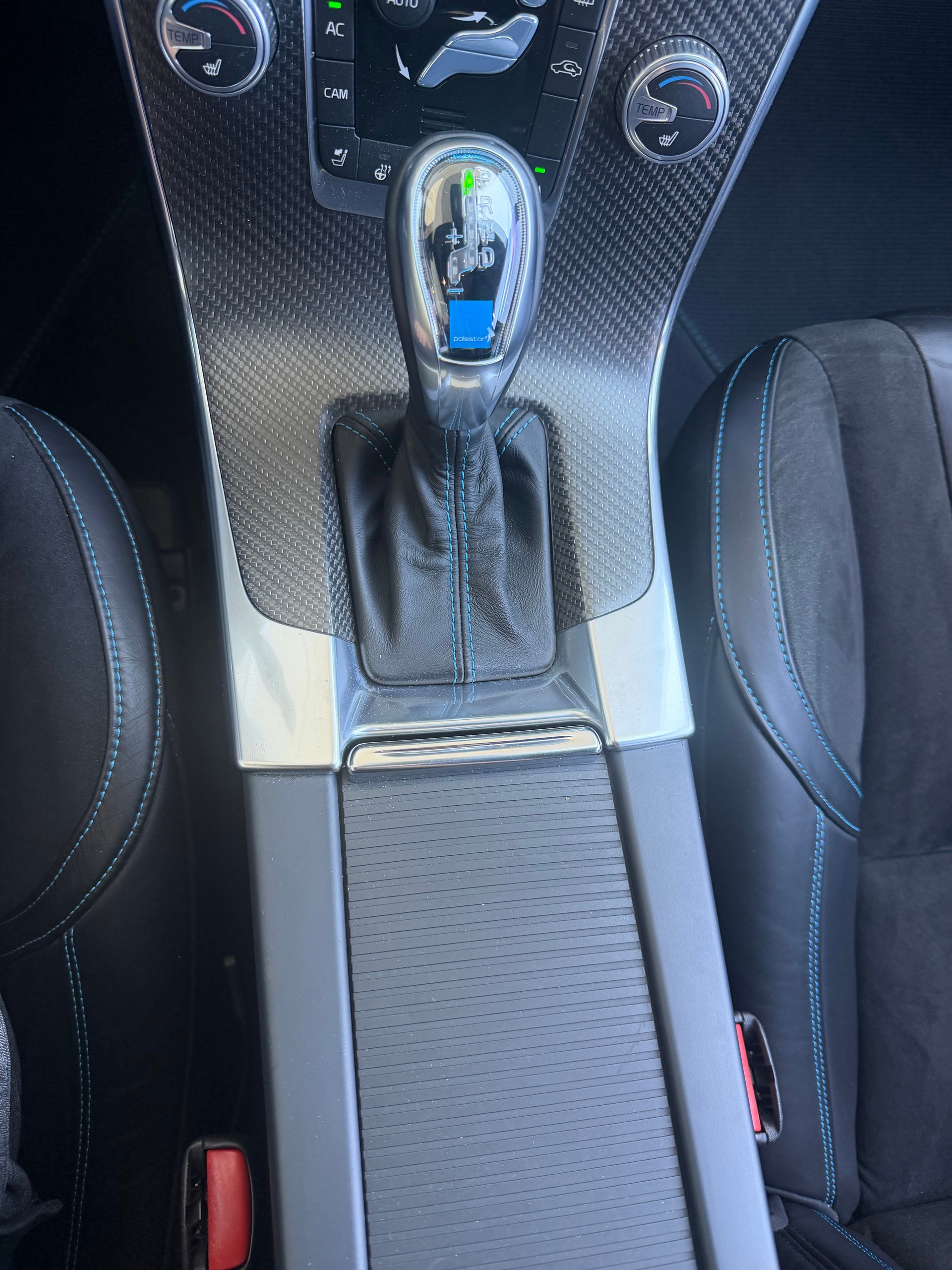 VOLVO V60 T6 AWD Polestar Geartronic-image-15