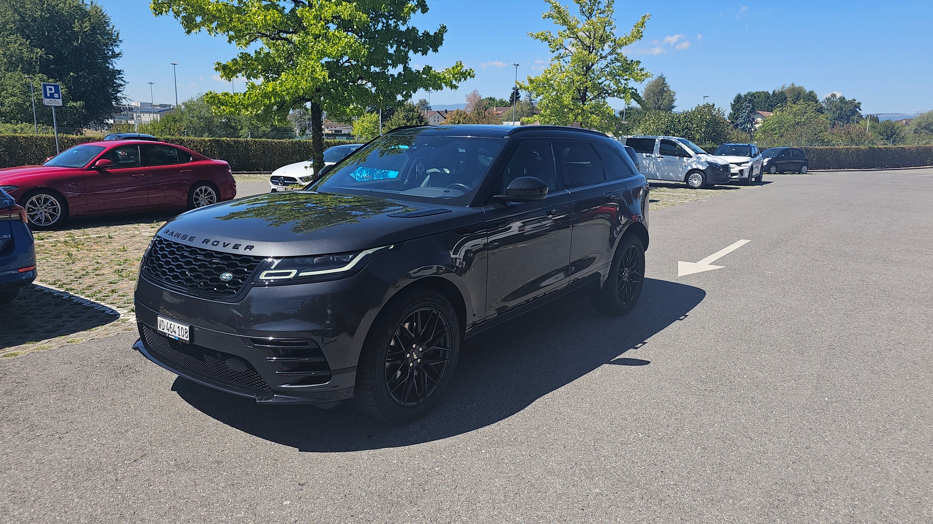 LAND ROVER 2.0 T 300 R-Dynamic S-image-1