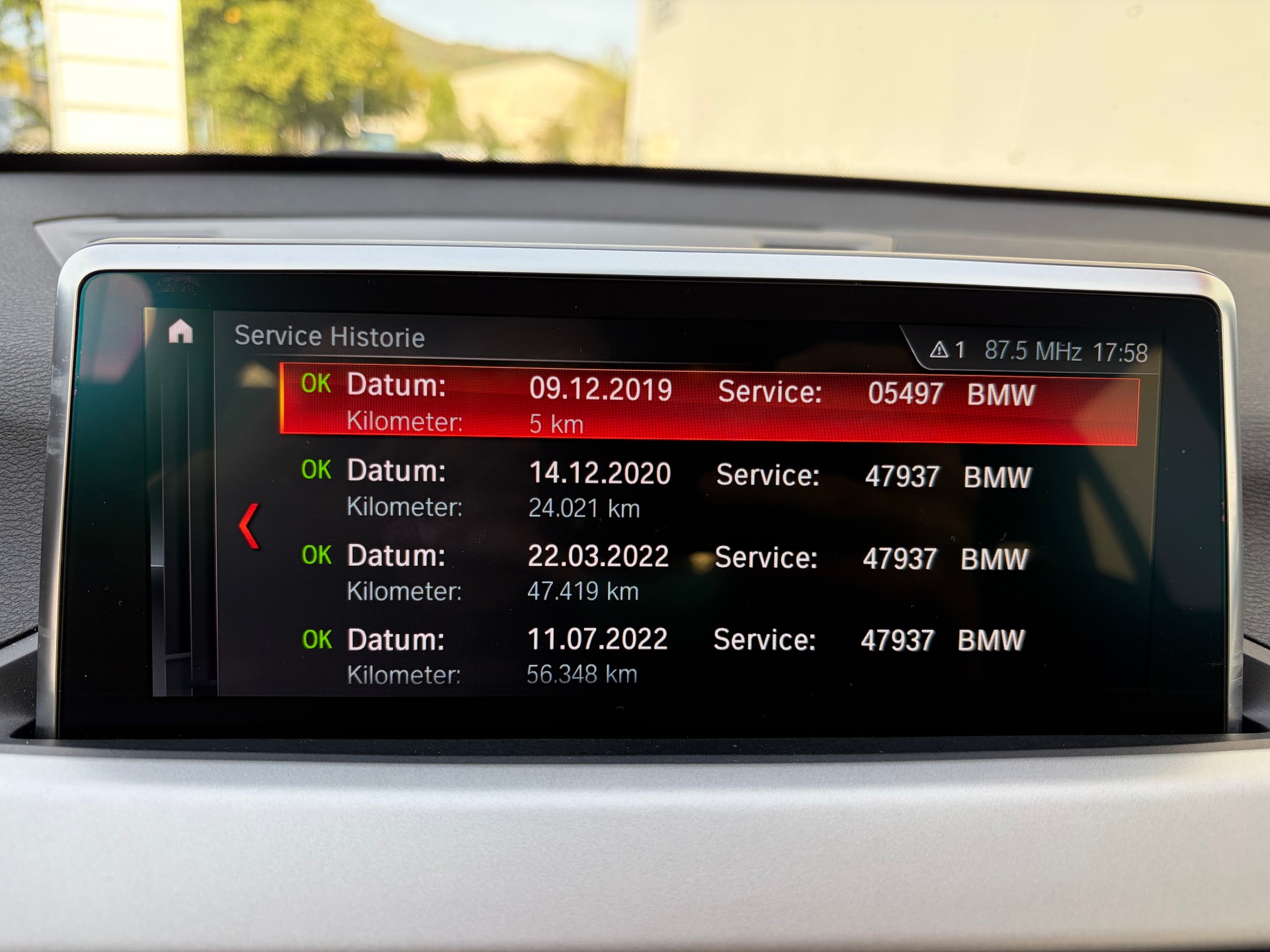 BMW X1 xDrive 20d Steptronic-image-15
