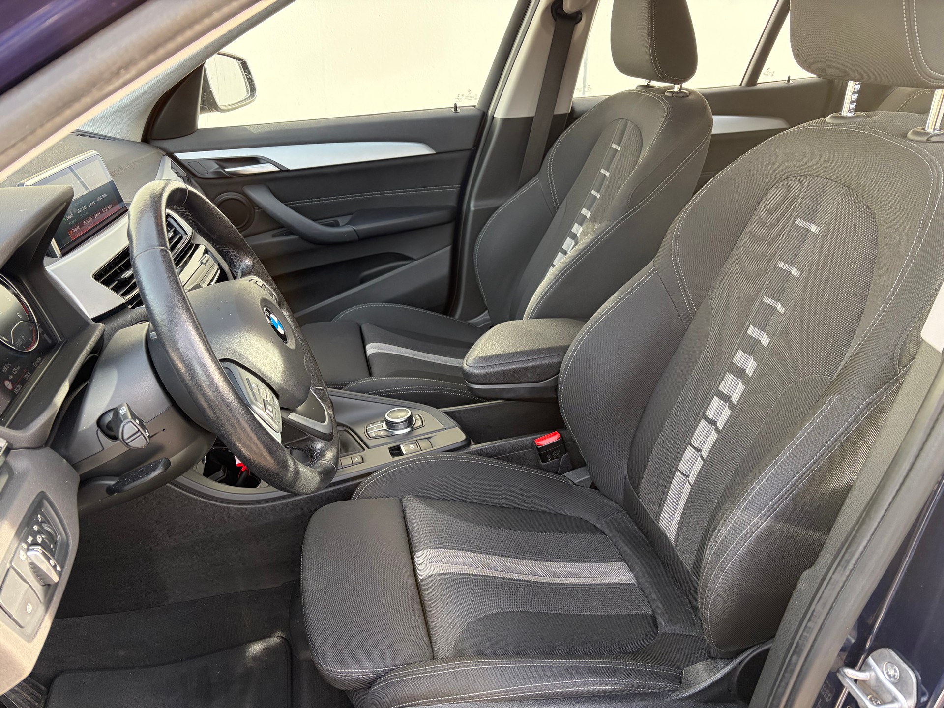 BMW X1 xDrive 20d Steptronic-image-12
