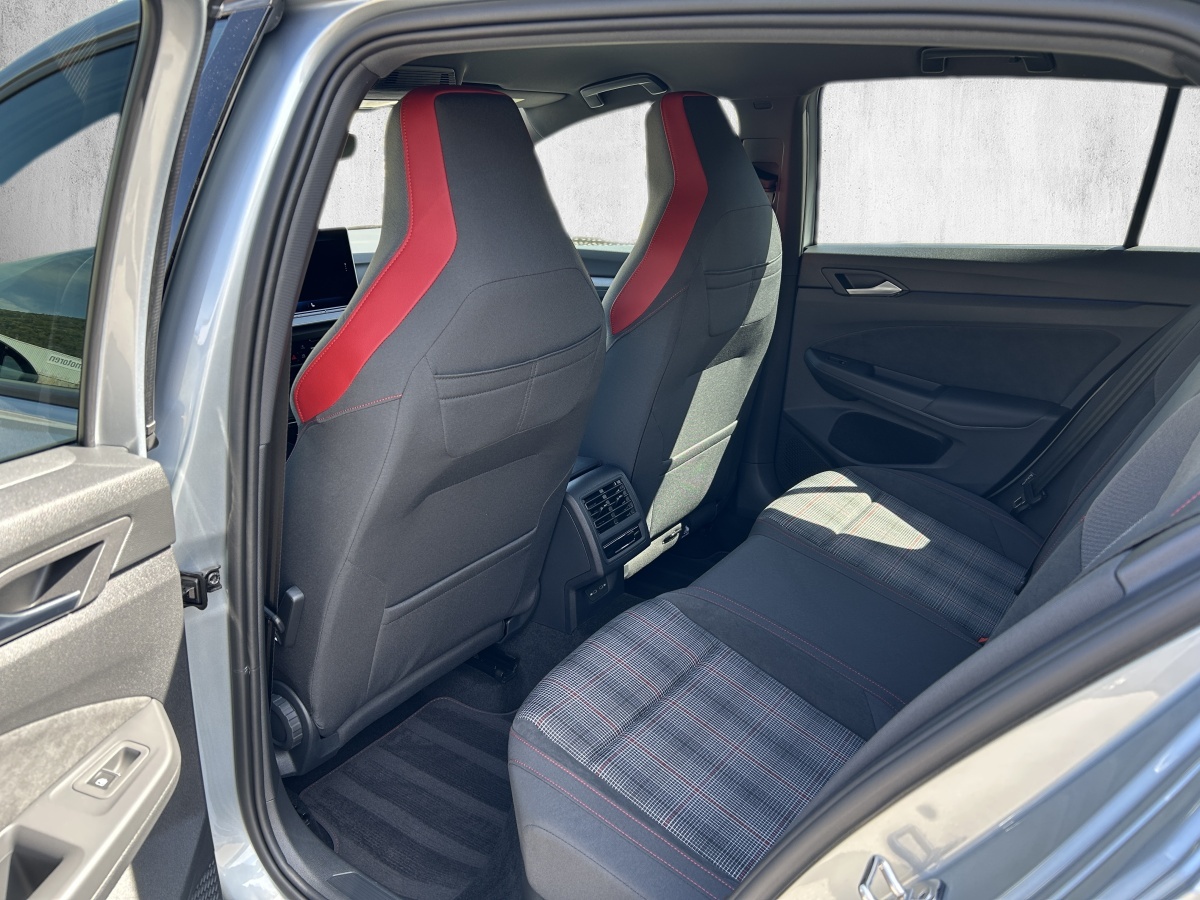 VW Golf 2.0 TSI GTI DSG-image-9
