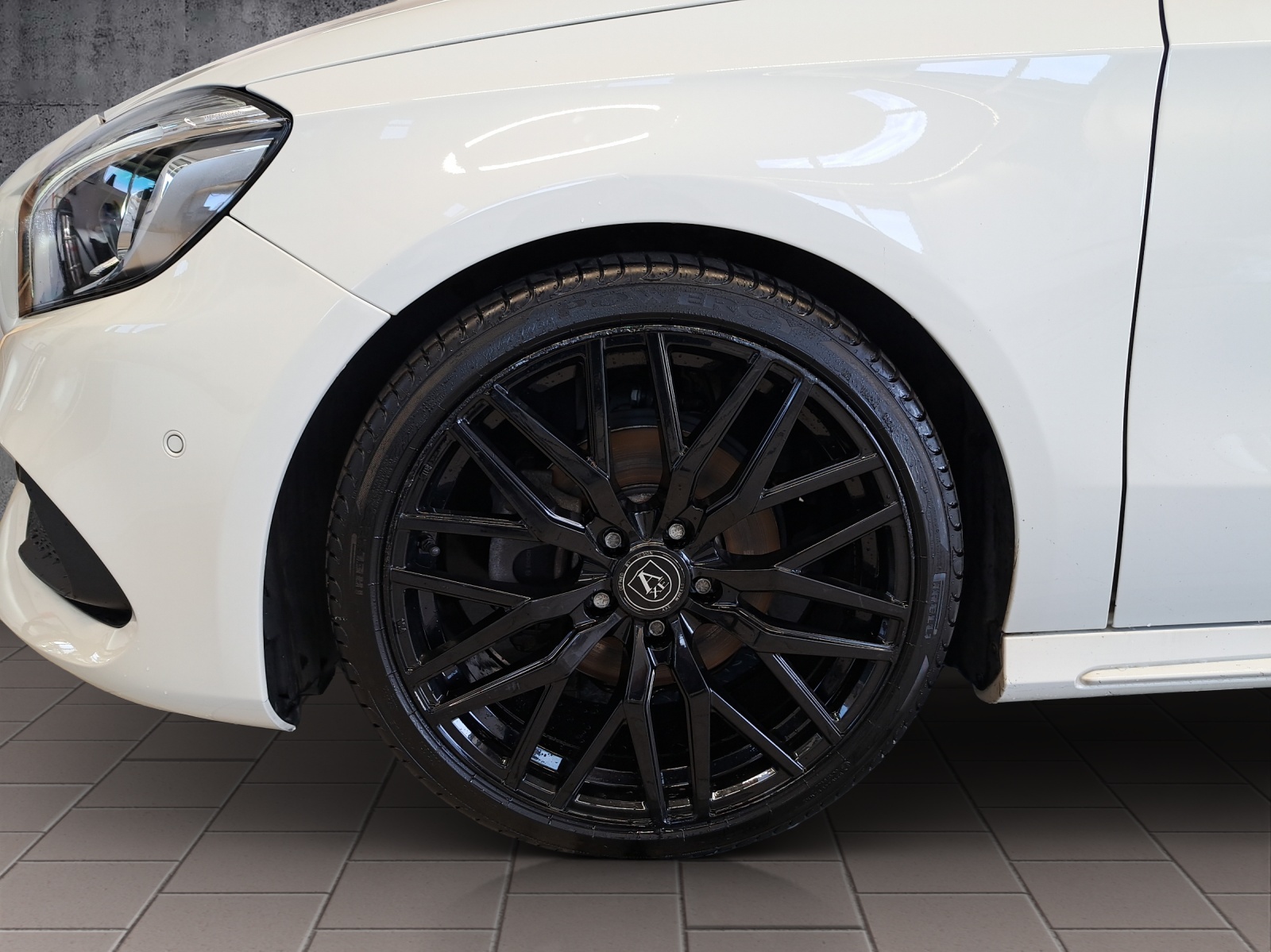MERCEDES-BENZ A-CLASS W176 A 200 Style-image-8