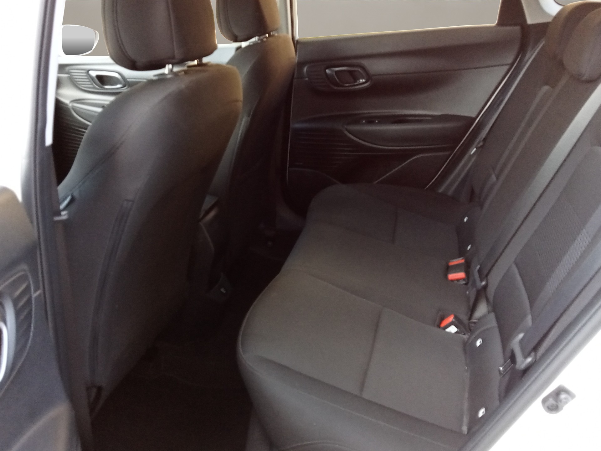 HYUNDAI i20 1.0 T-GDi Vertex DCT-image-12