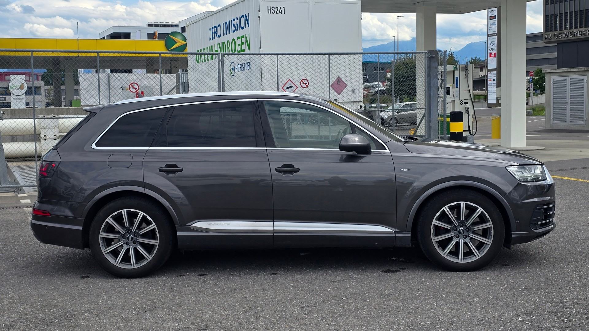 AUDI SQ7 4.0 TDI quattro tiptronic-image-4