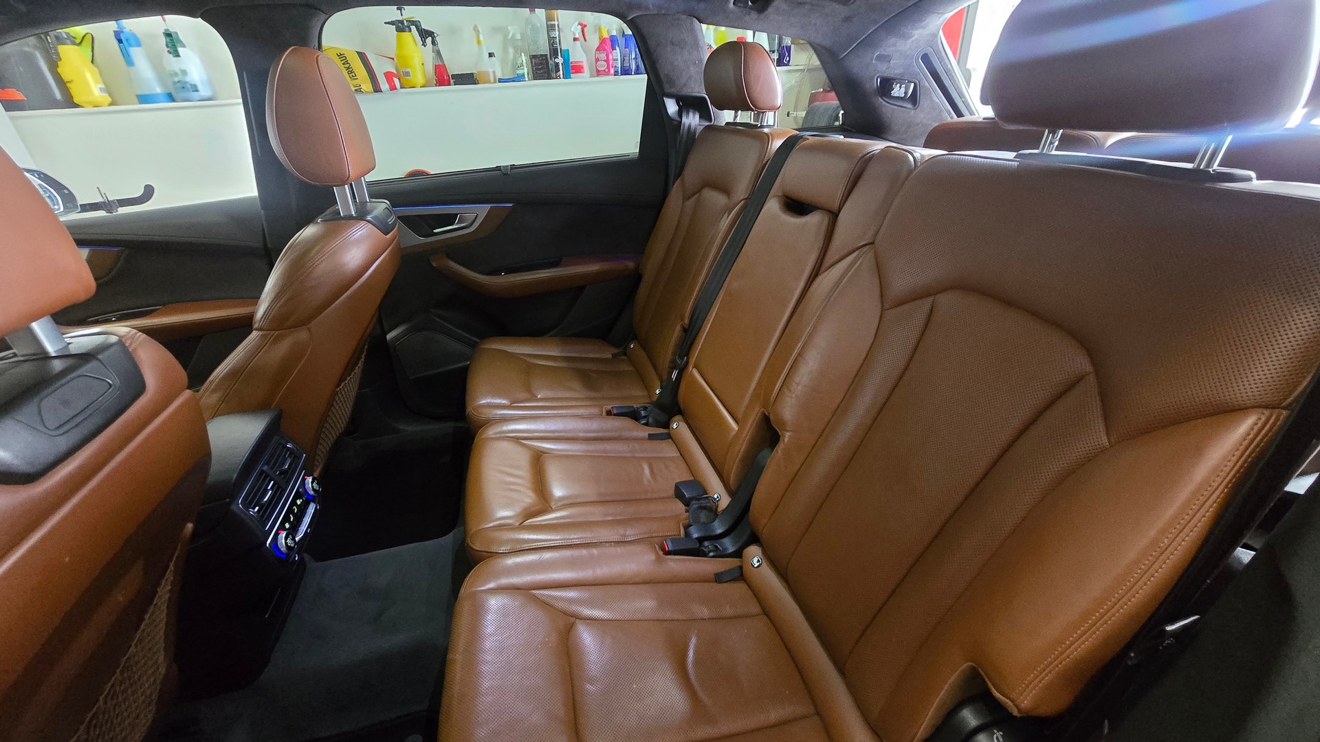 AUDI SQ7 4.0 TDI quattro tiptronic-image-12