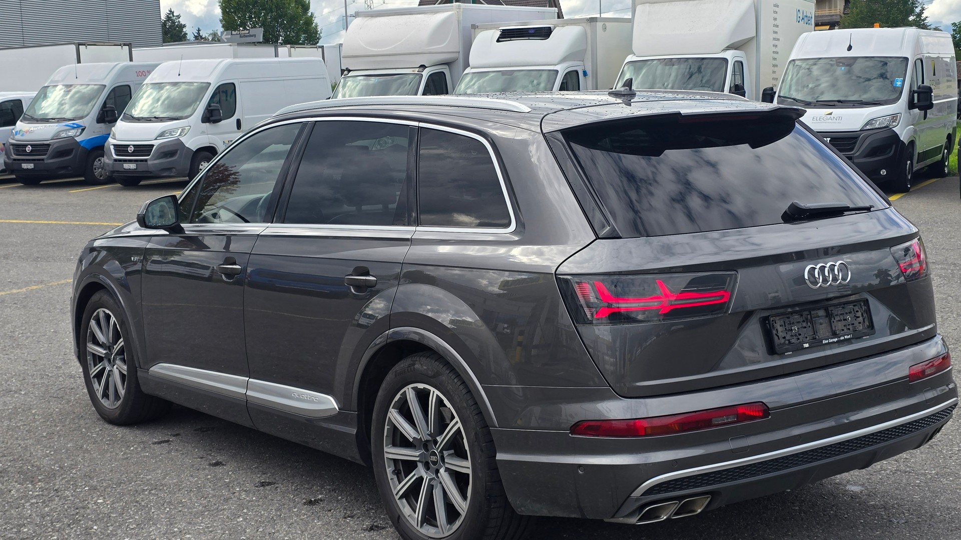 AUDI SQ7 4.0 TDI quattro tiptronic-image-6