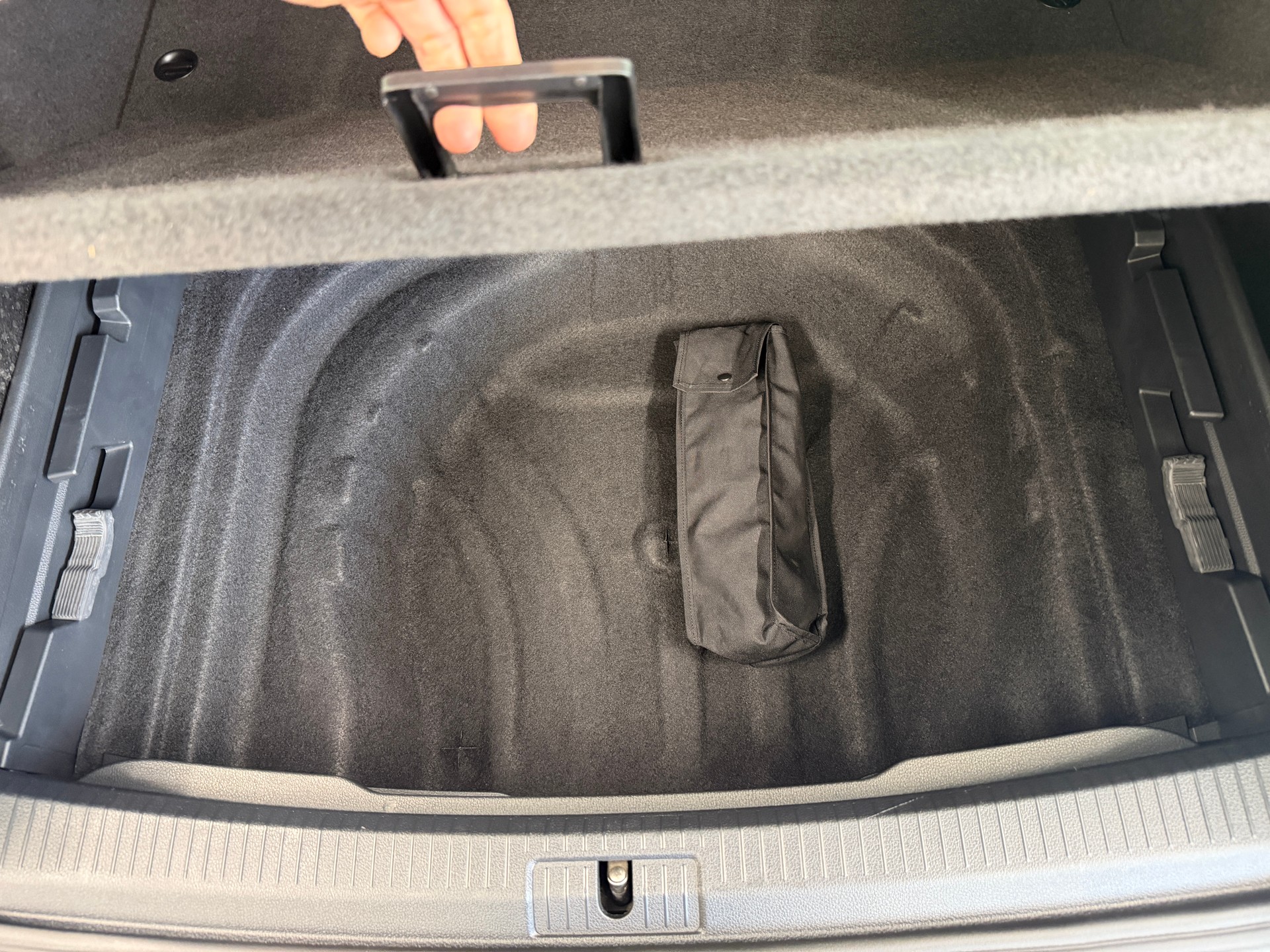 VW Golf 2.0 TDI Alltrack 4Motion-image-18