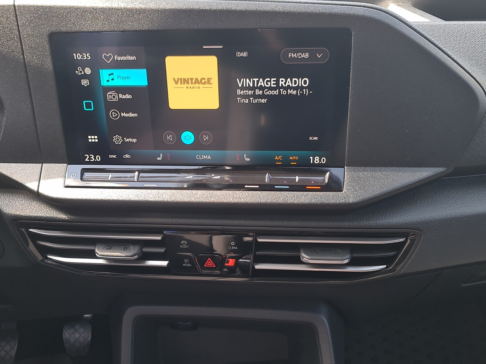 VW Caddy Maxi 2.0 TDI Life 4Motion-image-13