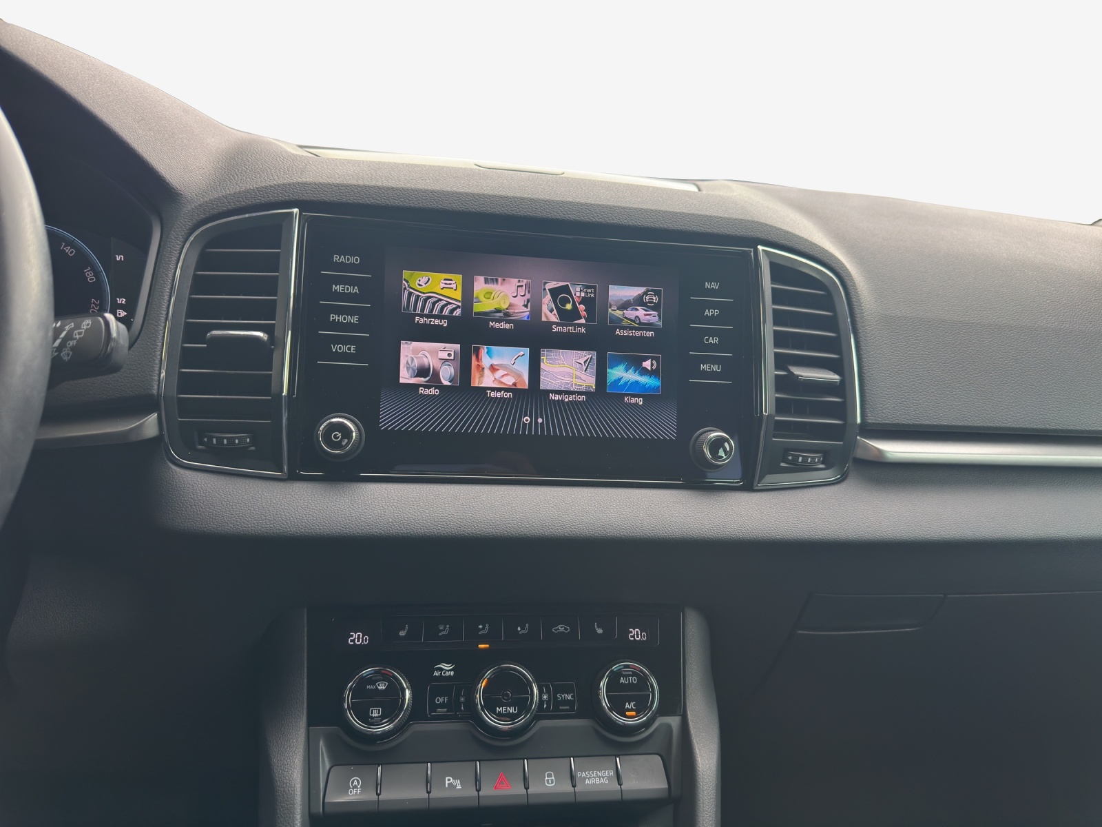 SKODA Karoq 1.5 TSI Ambition DSG-image-10