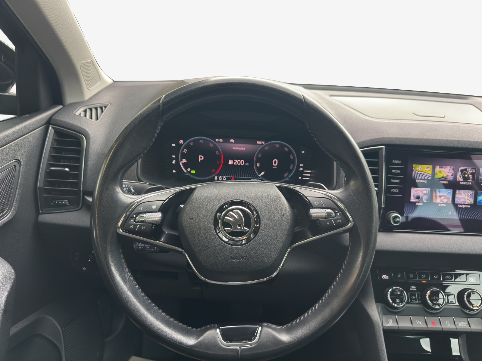 SKODA Karoq 1.5 TSI Ambition DSG-image-9