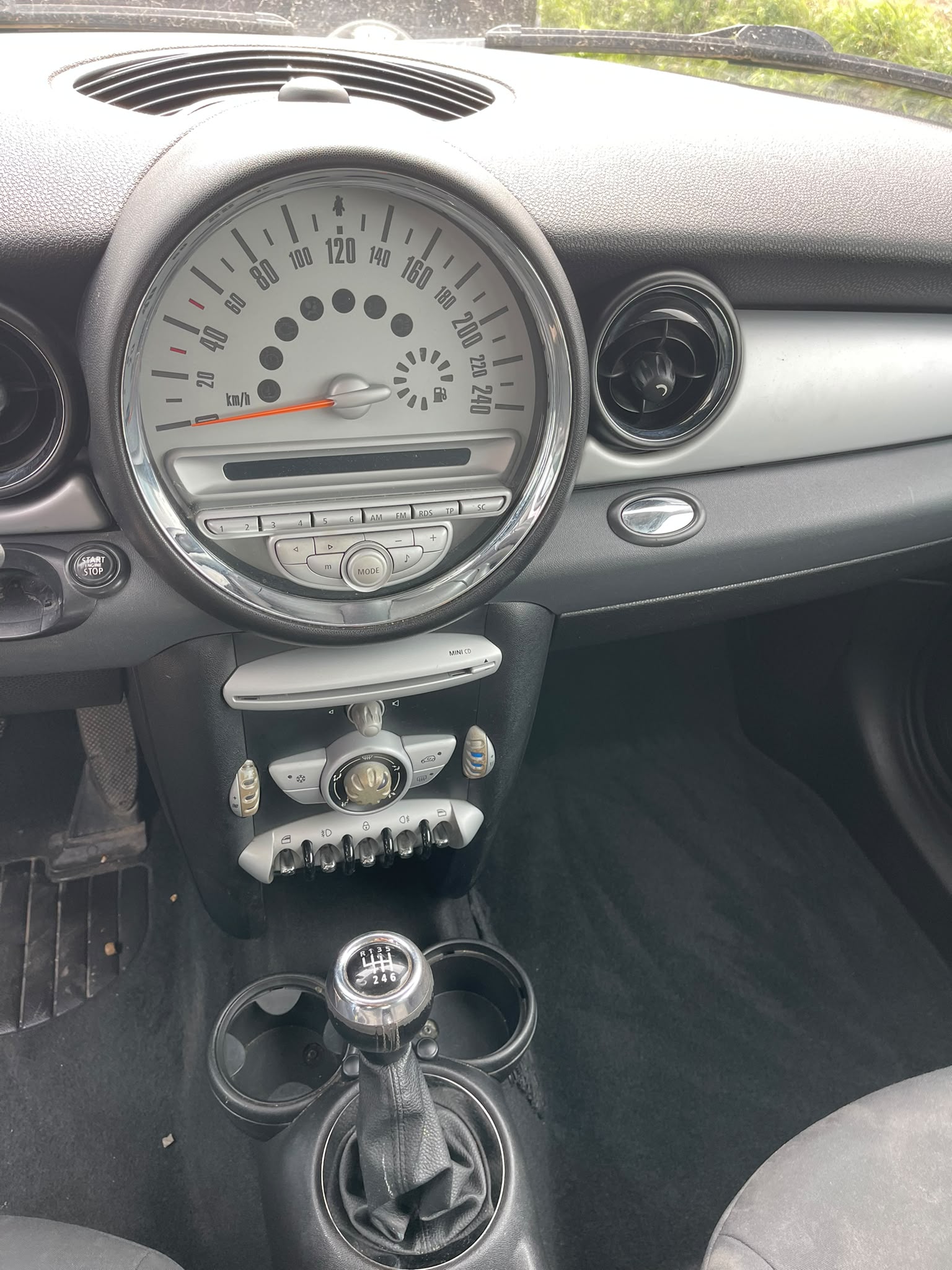 MINI One-image-9