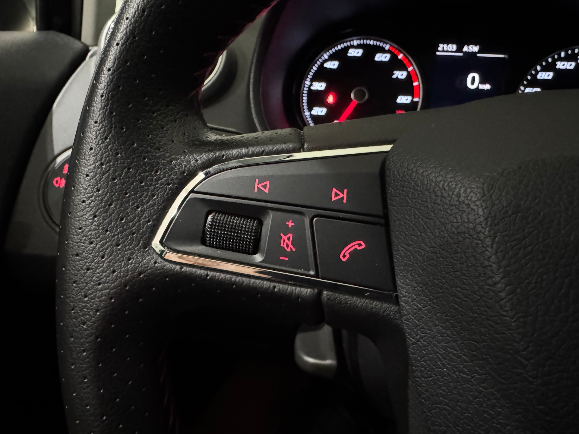 SEAT Ibiza 1.0 EcoTSI FR Line-image-18