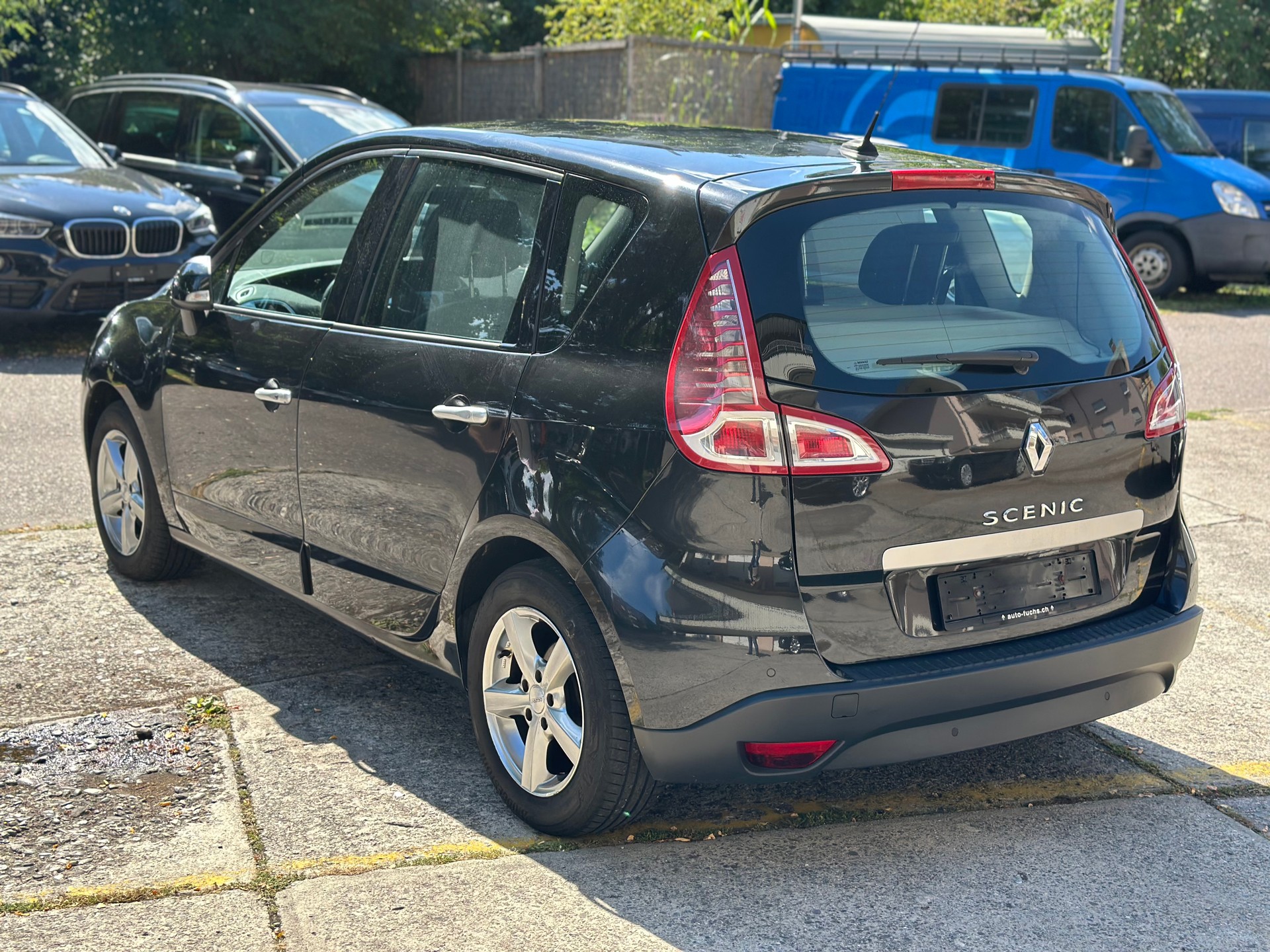 RENAULT Scénic 1.4 16V Turbo Dynamique-image-3