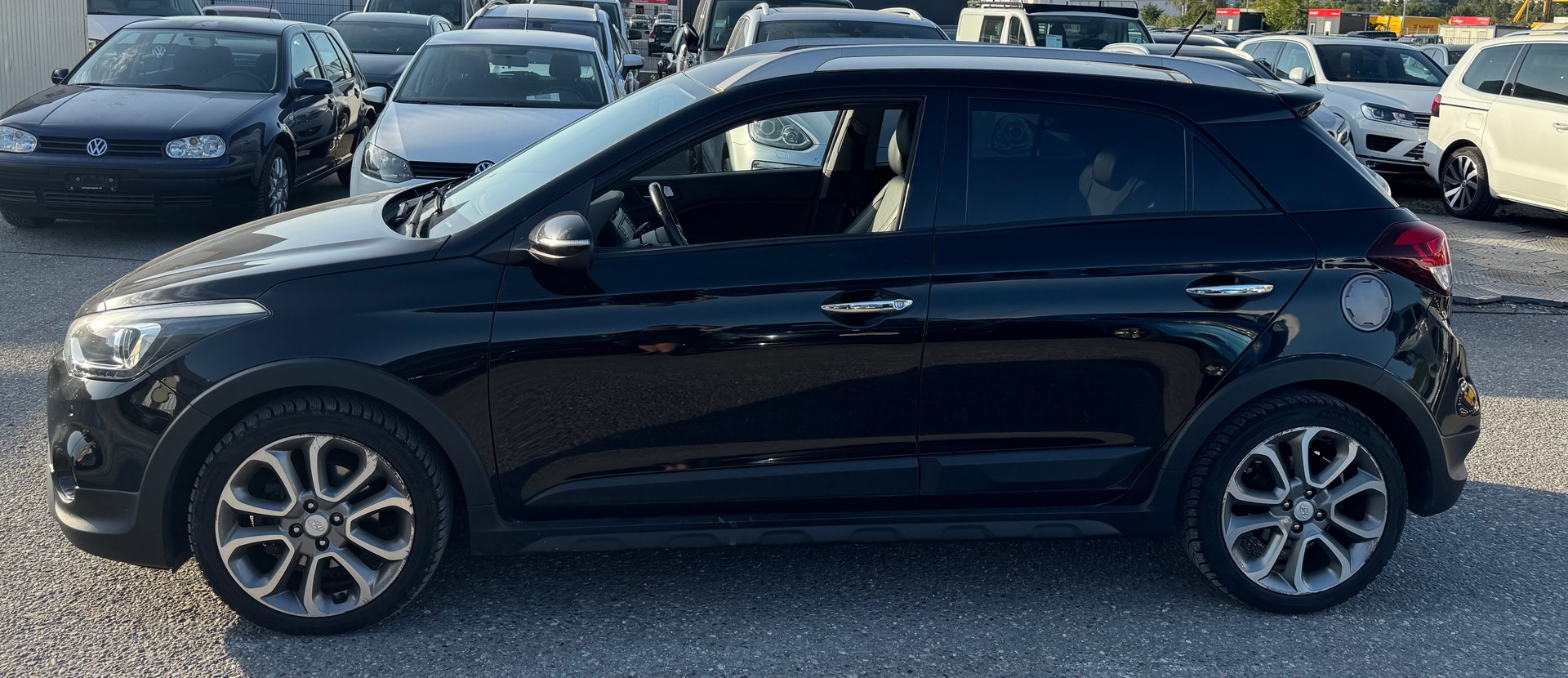 HYUNDAI i20 Active 1.0 T-GDi Amplia Cross (Klimatronik * Alufelgen * Sensoren * Multilenkrad + Leder * Led * Navigation * BO6)-image-4