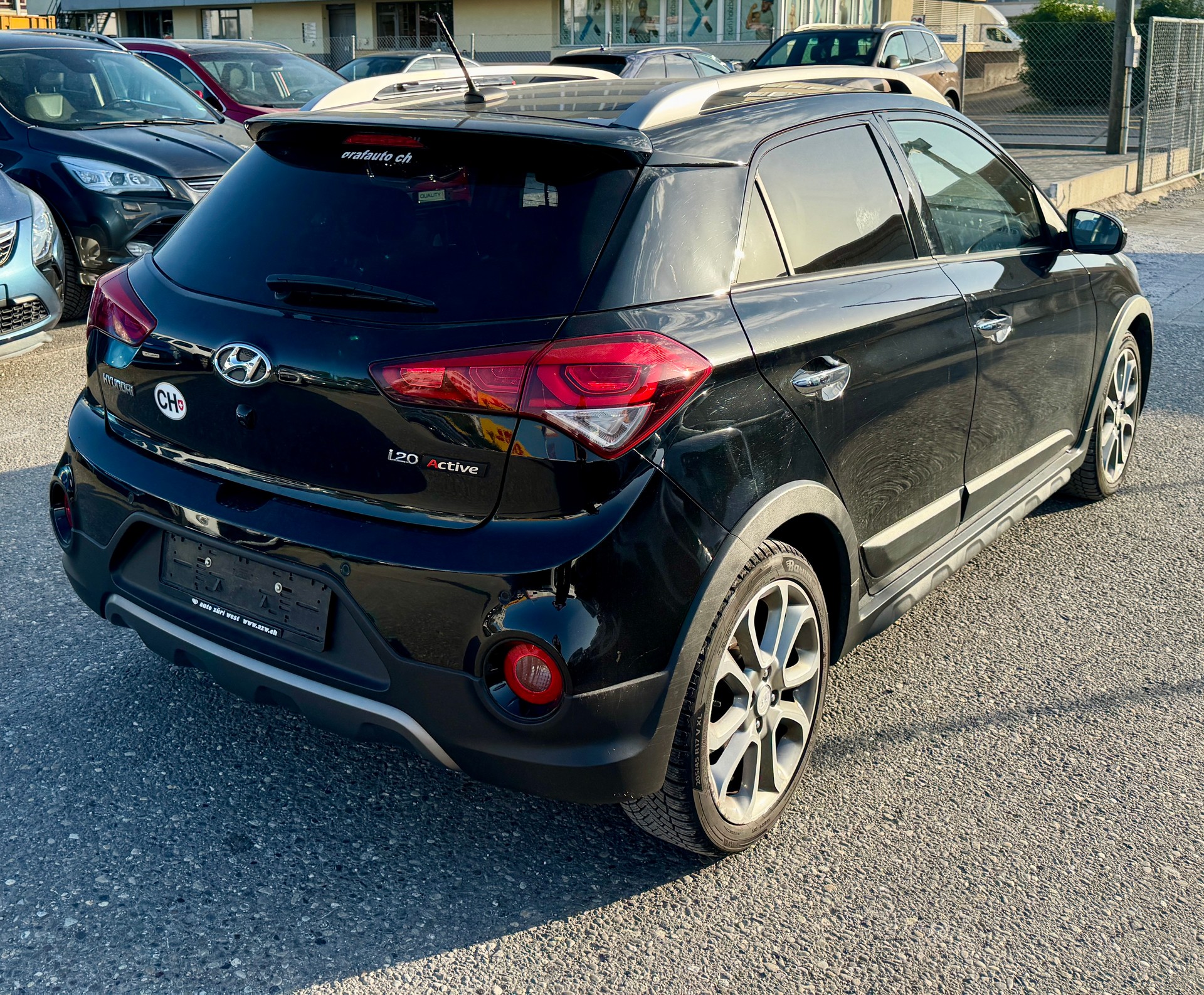 HYUNDAI i20 Active 1.0 T-GDi Amplia Cross (Klimatronik * Alufelgen * Sensoren * Multilenkrad + Leder * Led * Navigation * BO6)-image-6