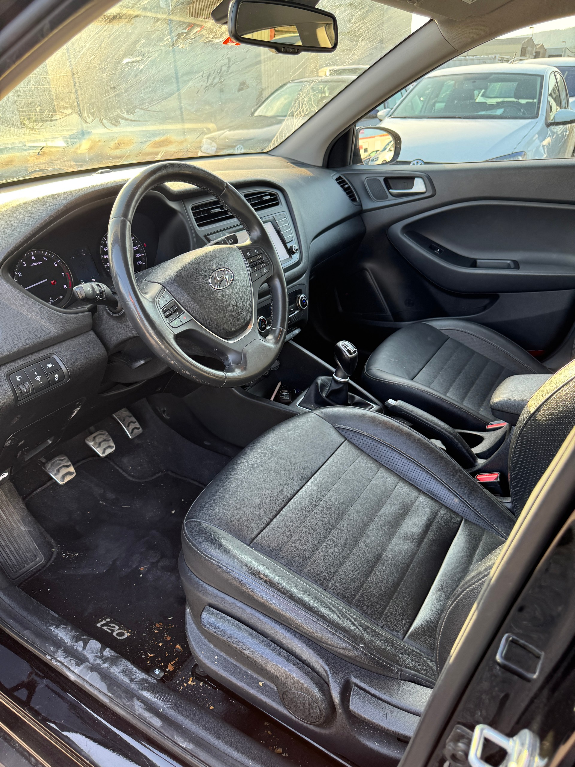 HYUNDAI i20 Active 1.0 T-GDi Amplia Cross (Klimatronik * Alufelgen * Sensoren * Multilenkrad + Leder * Led * Navigation * BO6)-image-12