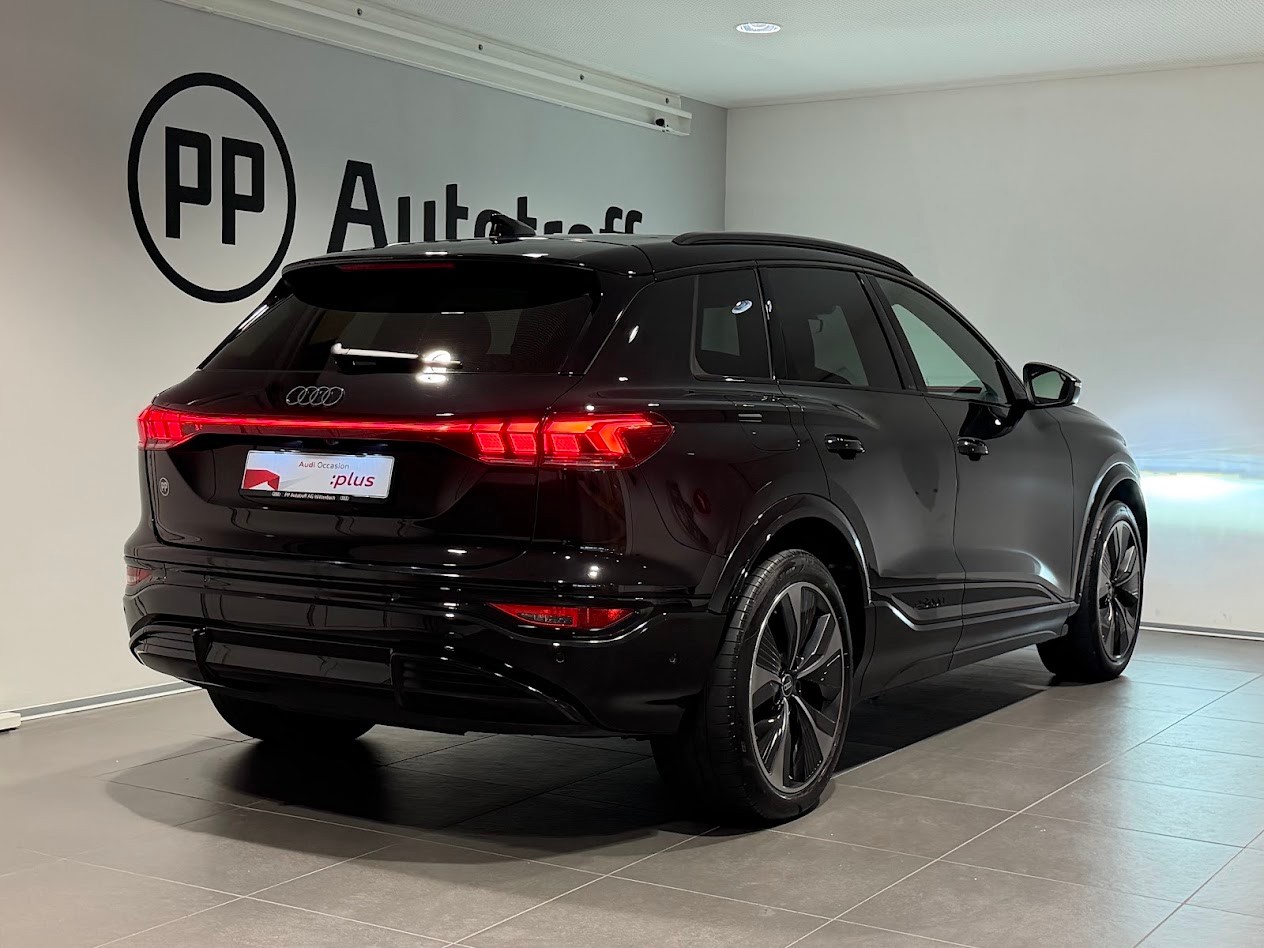 AUDI SQ6 e-tron quattro-image-14