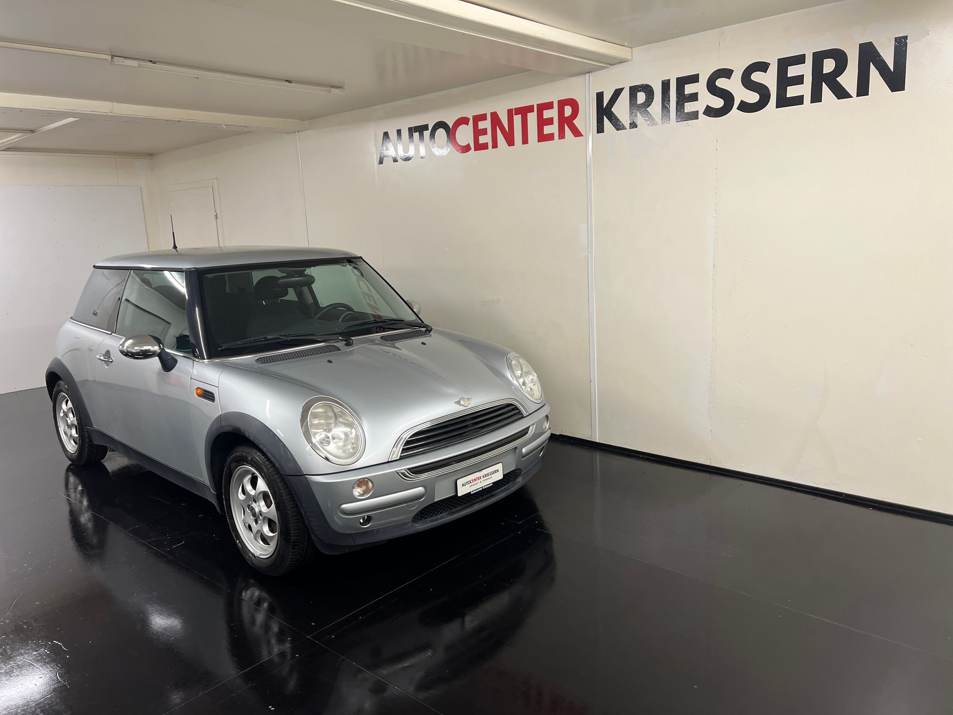 MINI One-image-2