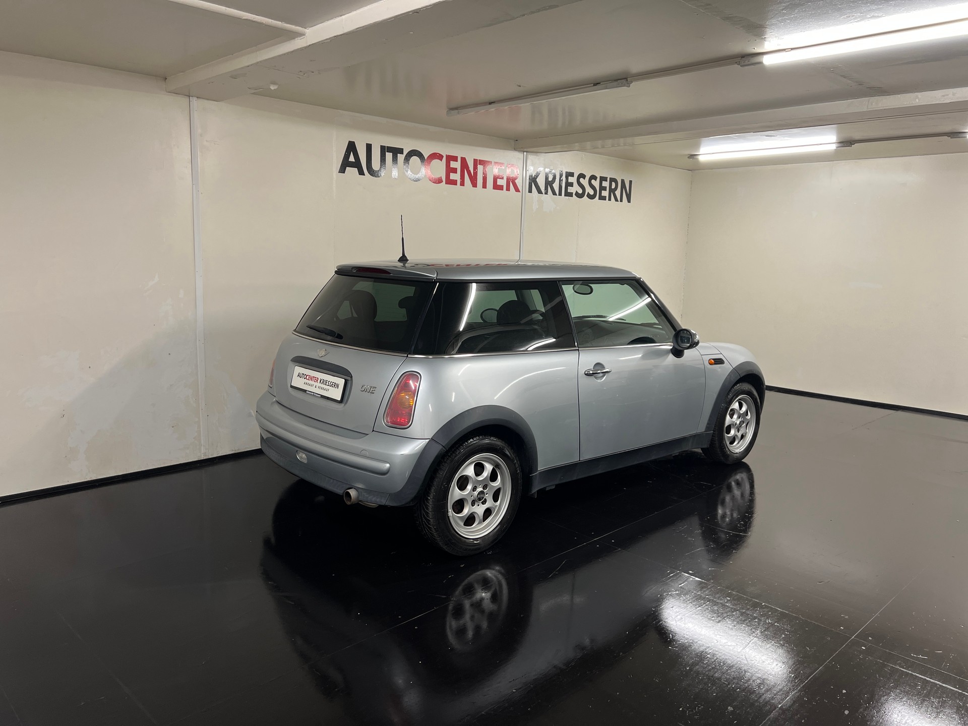 MINI One-image-4